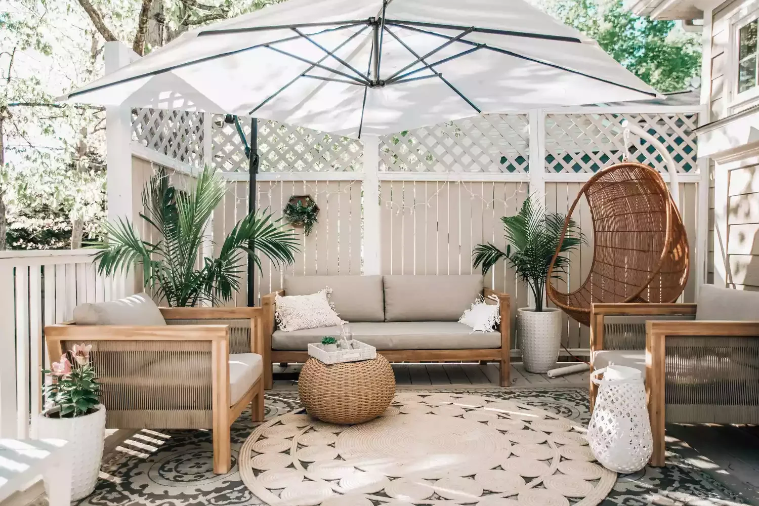20 Stunning Deck Shade Solutions to Transform Your Outdoor Living Space 14 Try an Expansive Umbrella Instead
