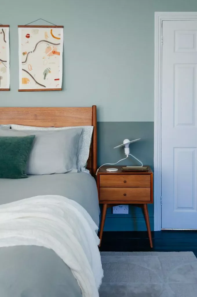 35 Stunning Green Bedroom Ideas That Will Transform Your Space 12 Two-Toned Green