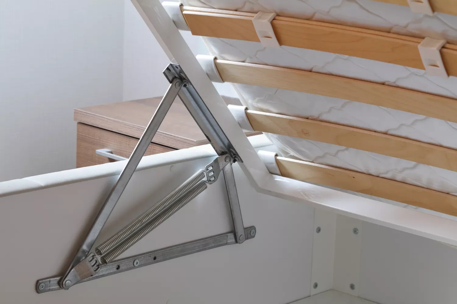 22 Smart Ways to Organize and Store Your Pillows at Home Under-Bed Storage Compartment