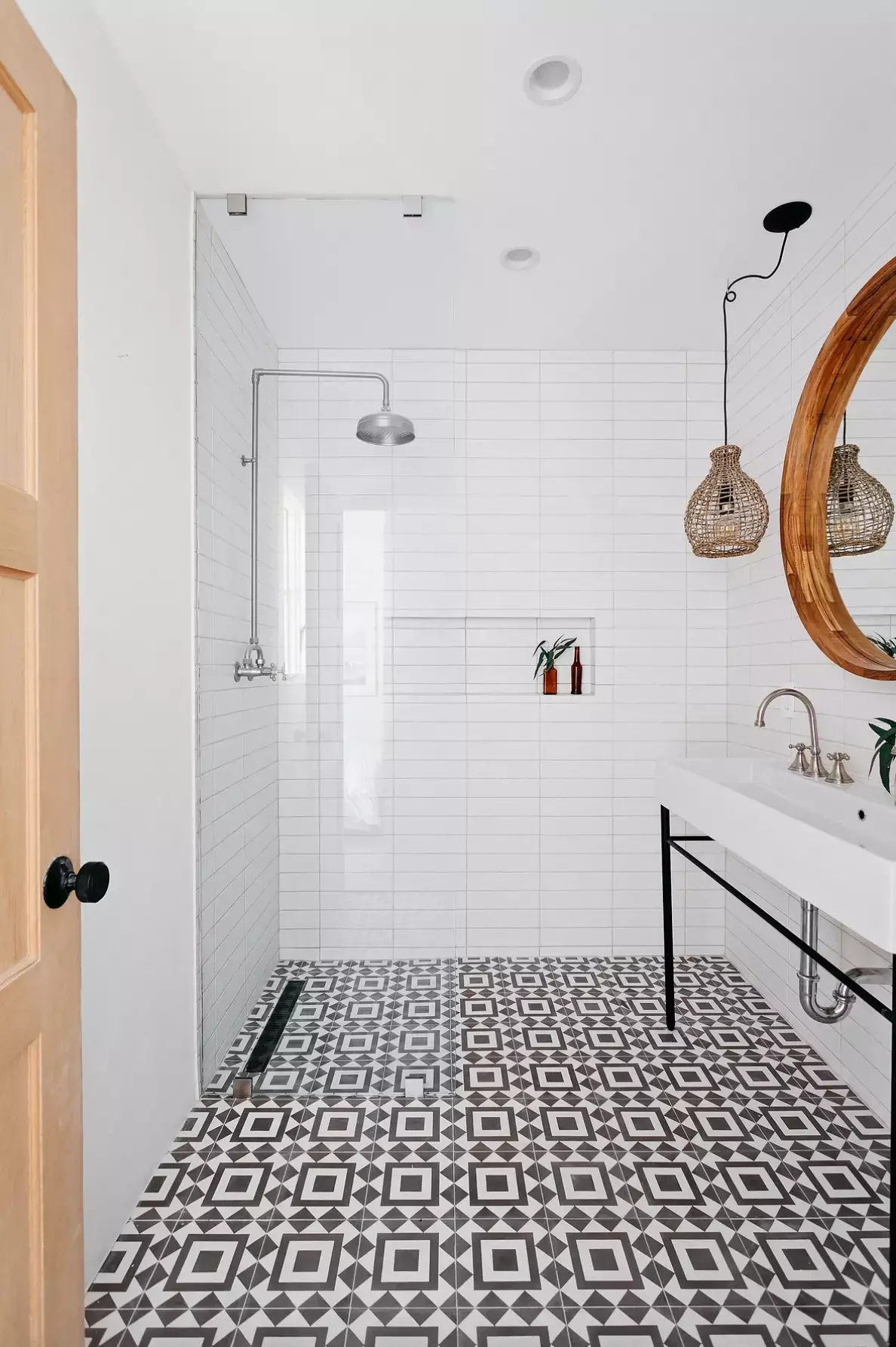27 Stunning Wet Room Design Ideas That Will Transform Your Bathroom 12 Unite With Graphic Tile