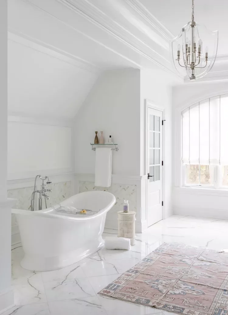 22 Simple White Bathroom Ideas That Make a Big Impact Update With a Colorful Rug