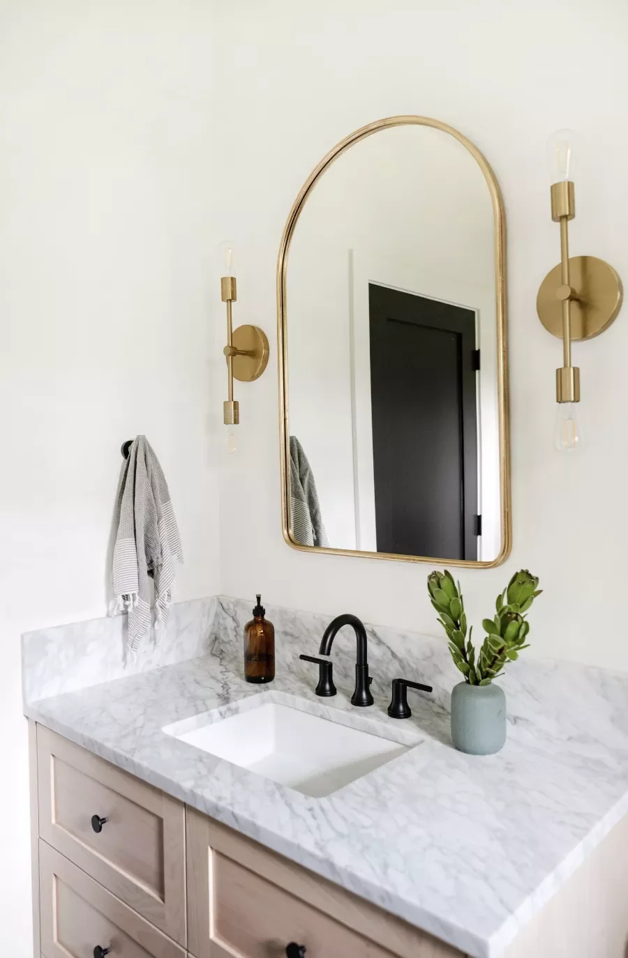 22 DIY Bathroom Makeover Ideas That Won't Break Your Budget 21 Update Your Faucets
