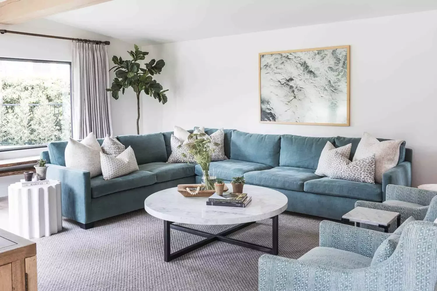 32 Coastal Living Room Ideas That Bring Ocean Vibes Home 13 Upgraded Finishes