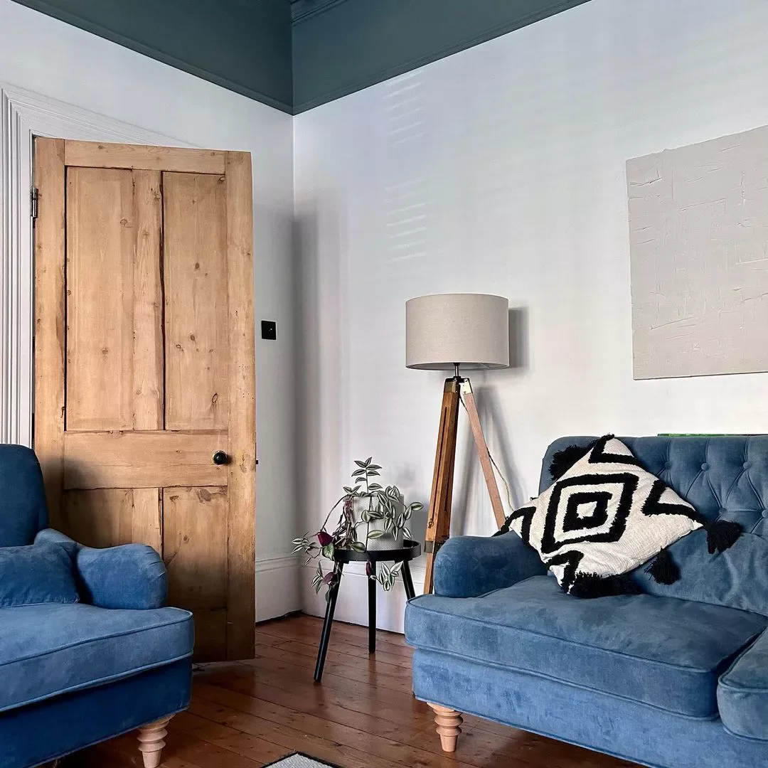 30 Stunning Blue Sofa Living Room Ideas That Will Transform Your Space 9 Upholster With Blue Velvet