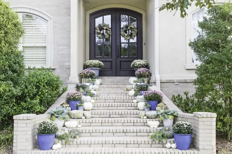 30 Stunning Front Step Ideas That Will Transform Your Home's Curb Appeal 23 Use Accessories