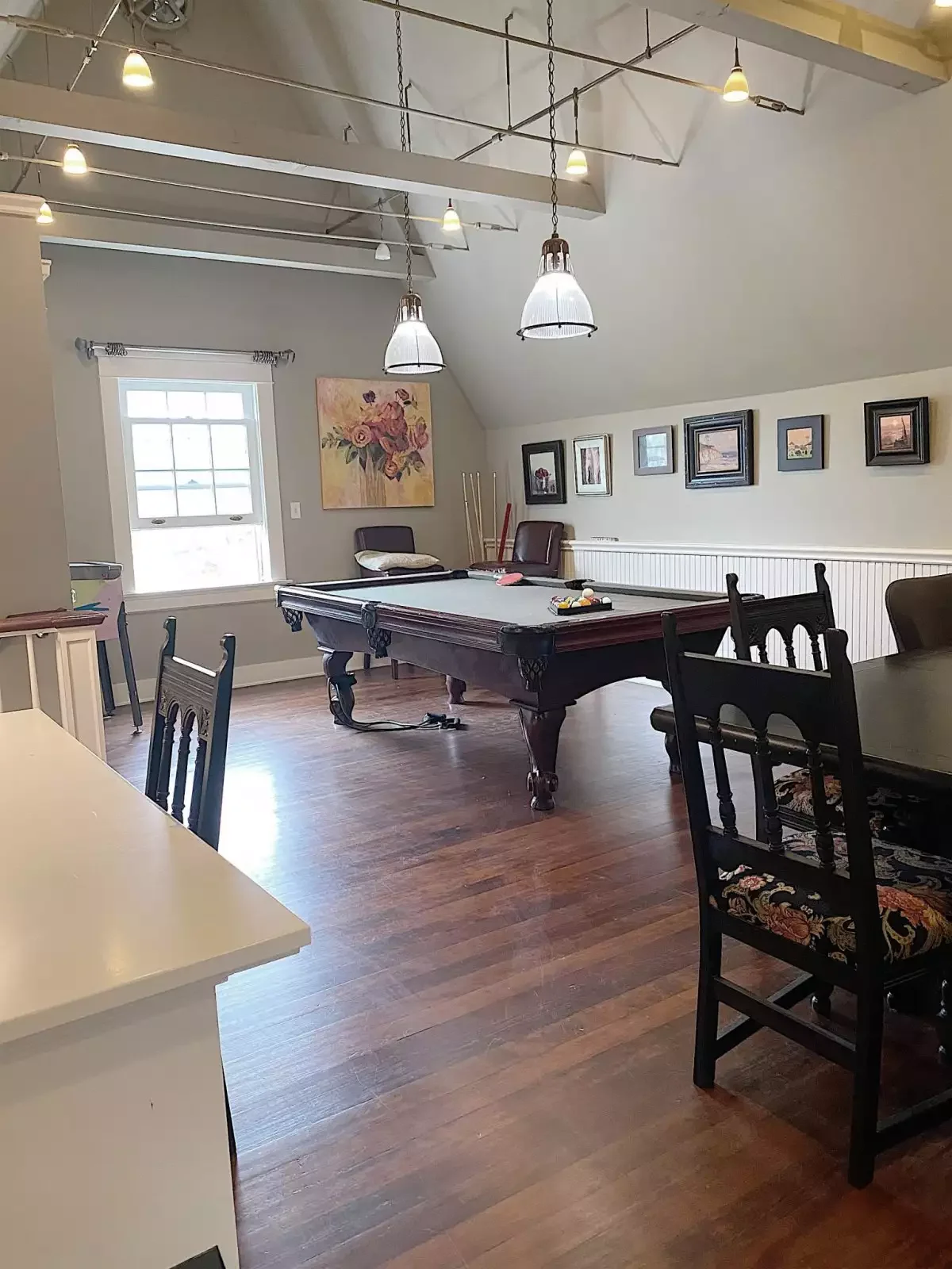 49 Stylish Game Room Ideas That Blend Fun with Design Use Antique Decor