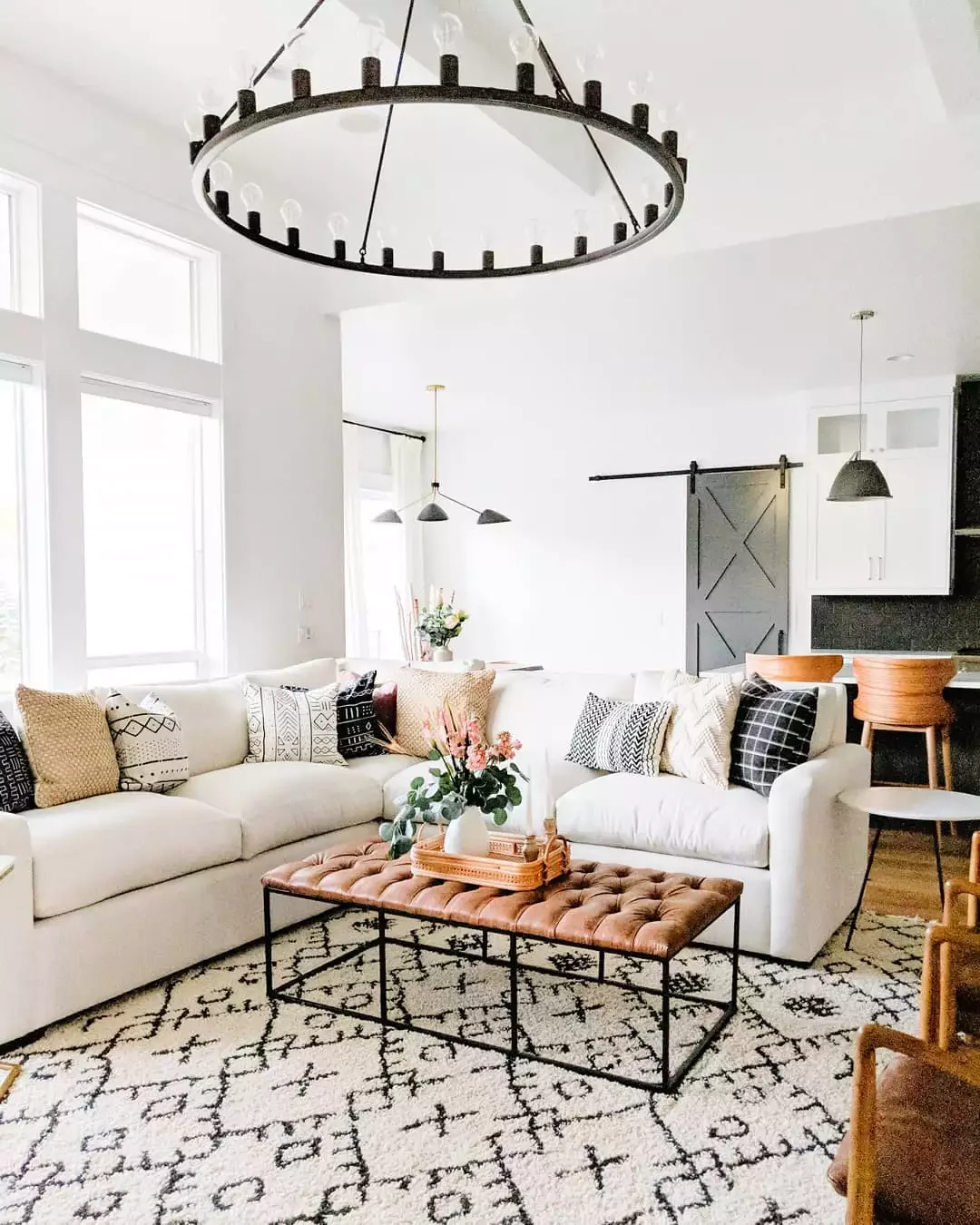 20 Brilliant Living Room Storage Solutions That Keep Your Space Beautiful Use Baskets