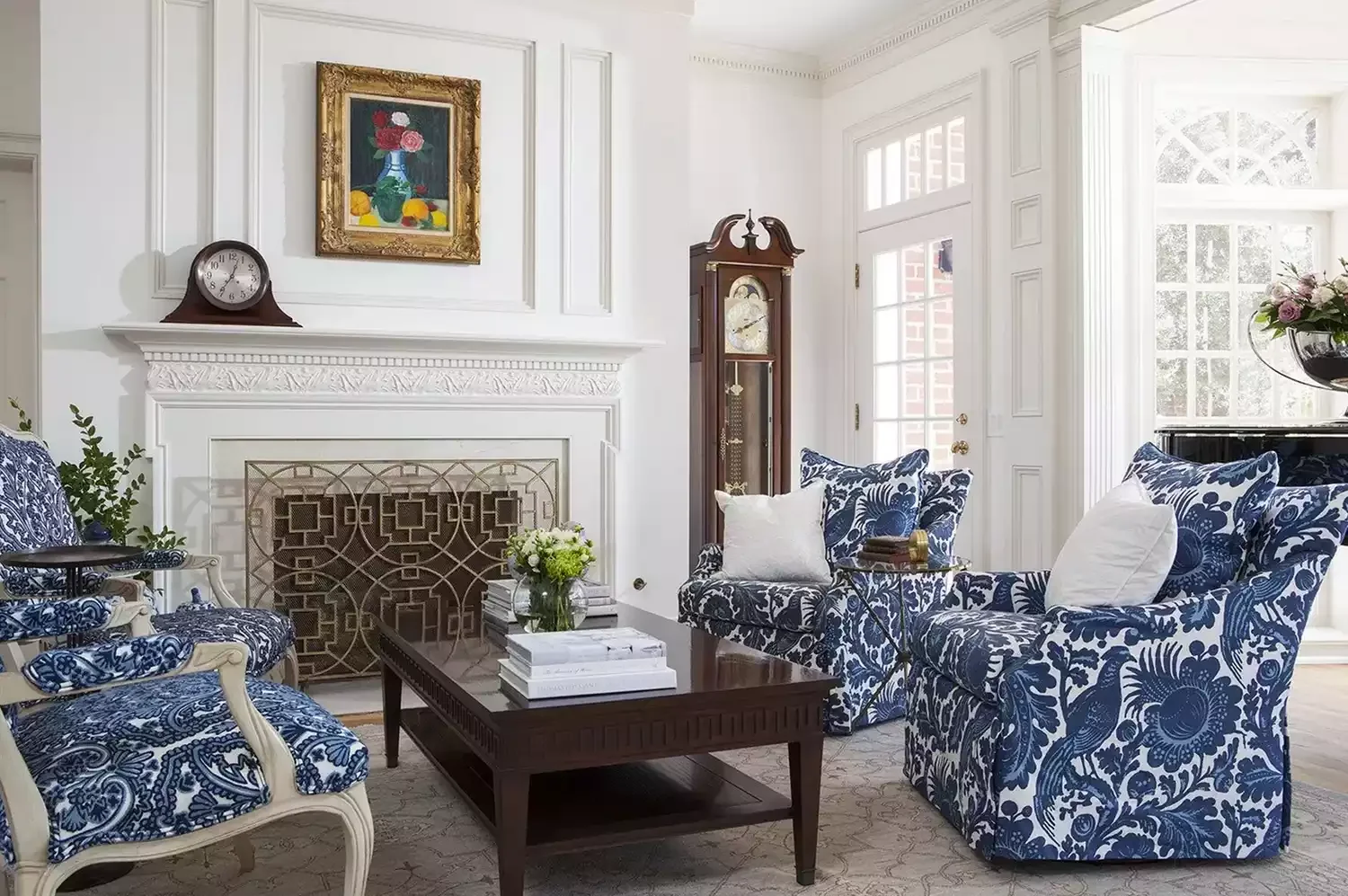 34 Classic Living Room Ideas That Never Go Out of Style Use Bold Pattern