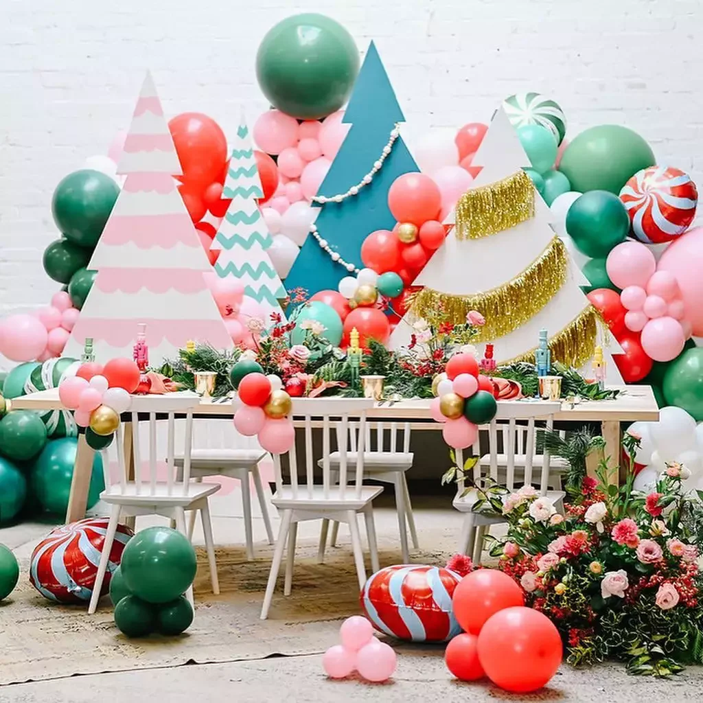 50 Festive Christmas Party Decorating Ideas Your Guests Will Absolutely Adore 6 Use Budget-Friendly Balloons