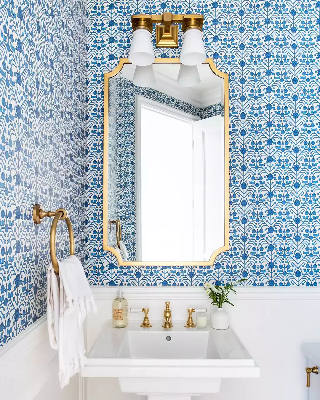 43 Stunning Powder Room Design Ideas to Transform Your Half Bath 3 Use Coastal Colors