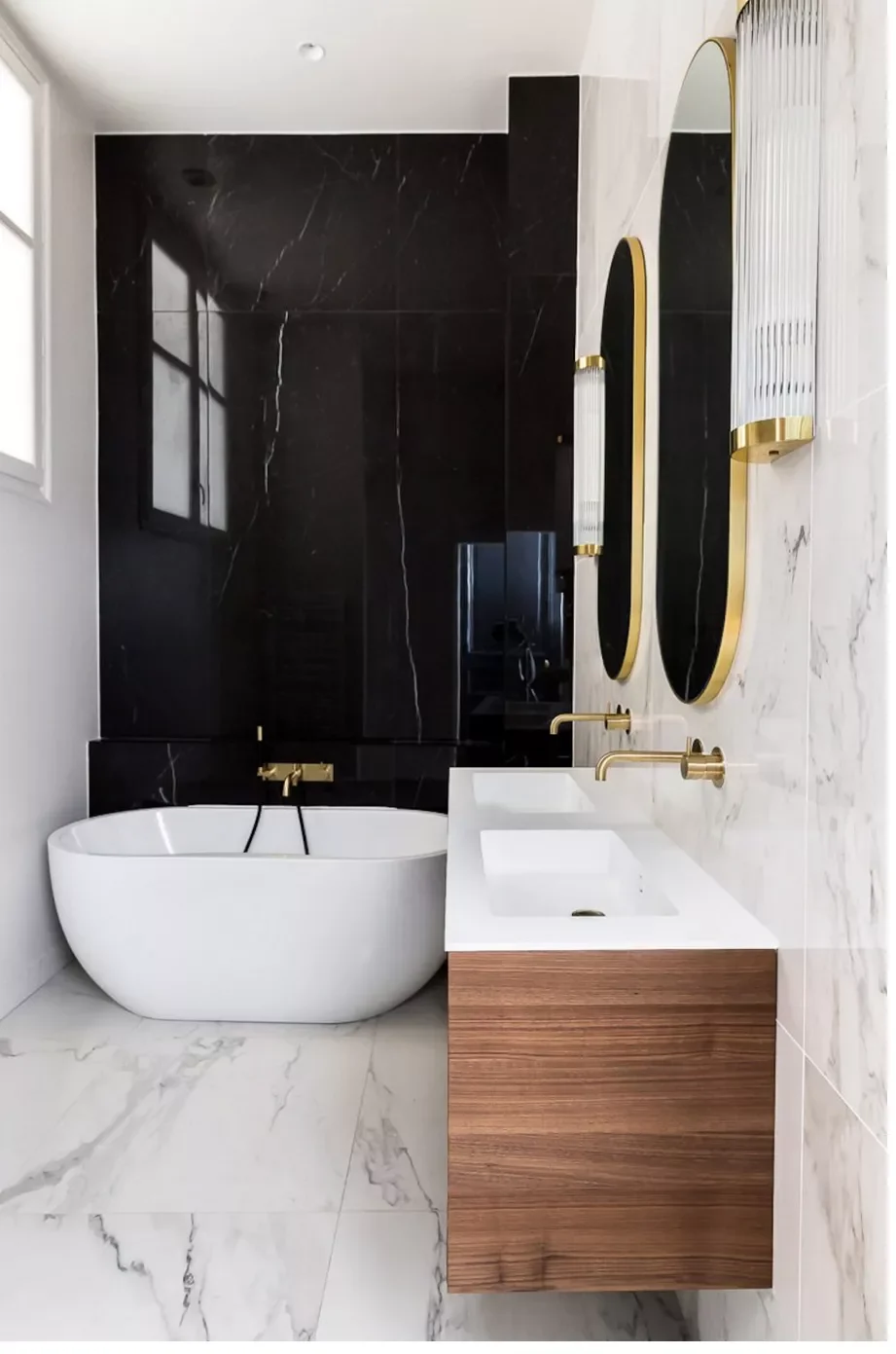 68 Stunning Bathroom Designs That Will Make You Never Want to Leave 66 Use High-Contrast Finishes