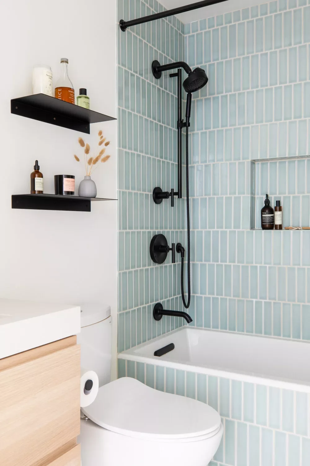 43 Smart Bathroom Storage Solutions That Maximize Every Inch Use Matching Tones