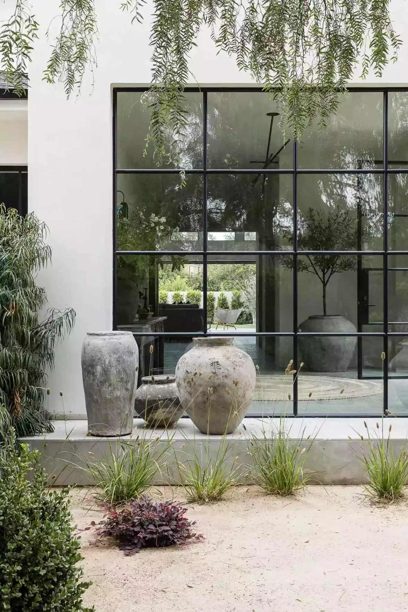 60 Garden Decor Ideas That Transform Your Outdoor Space Use Minimalist Vessels