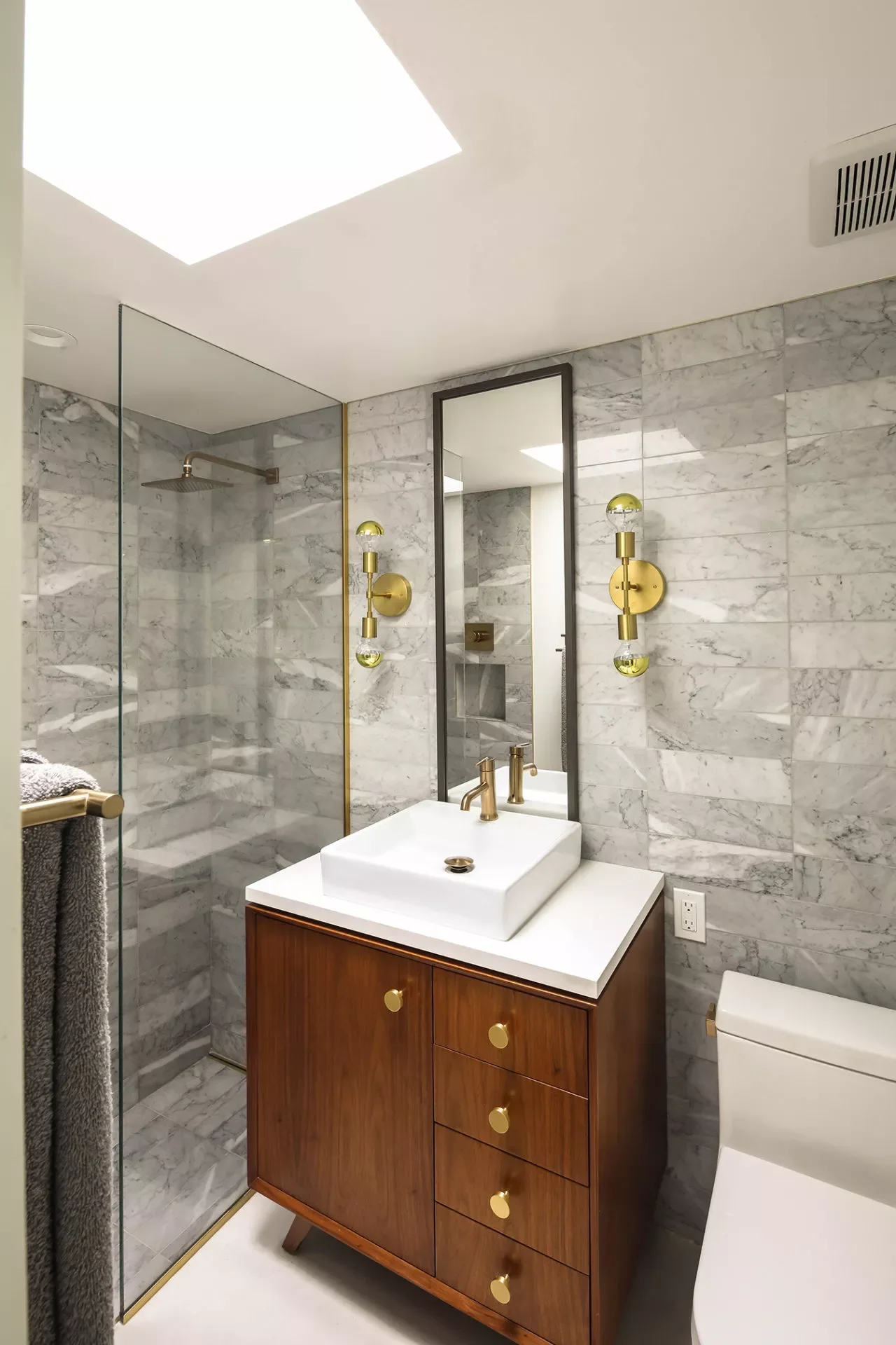 50 Dramatic Dark Bathroom Ideas to Transform Your Space 21 Use Natural Finishes in Low Light