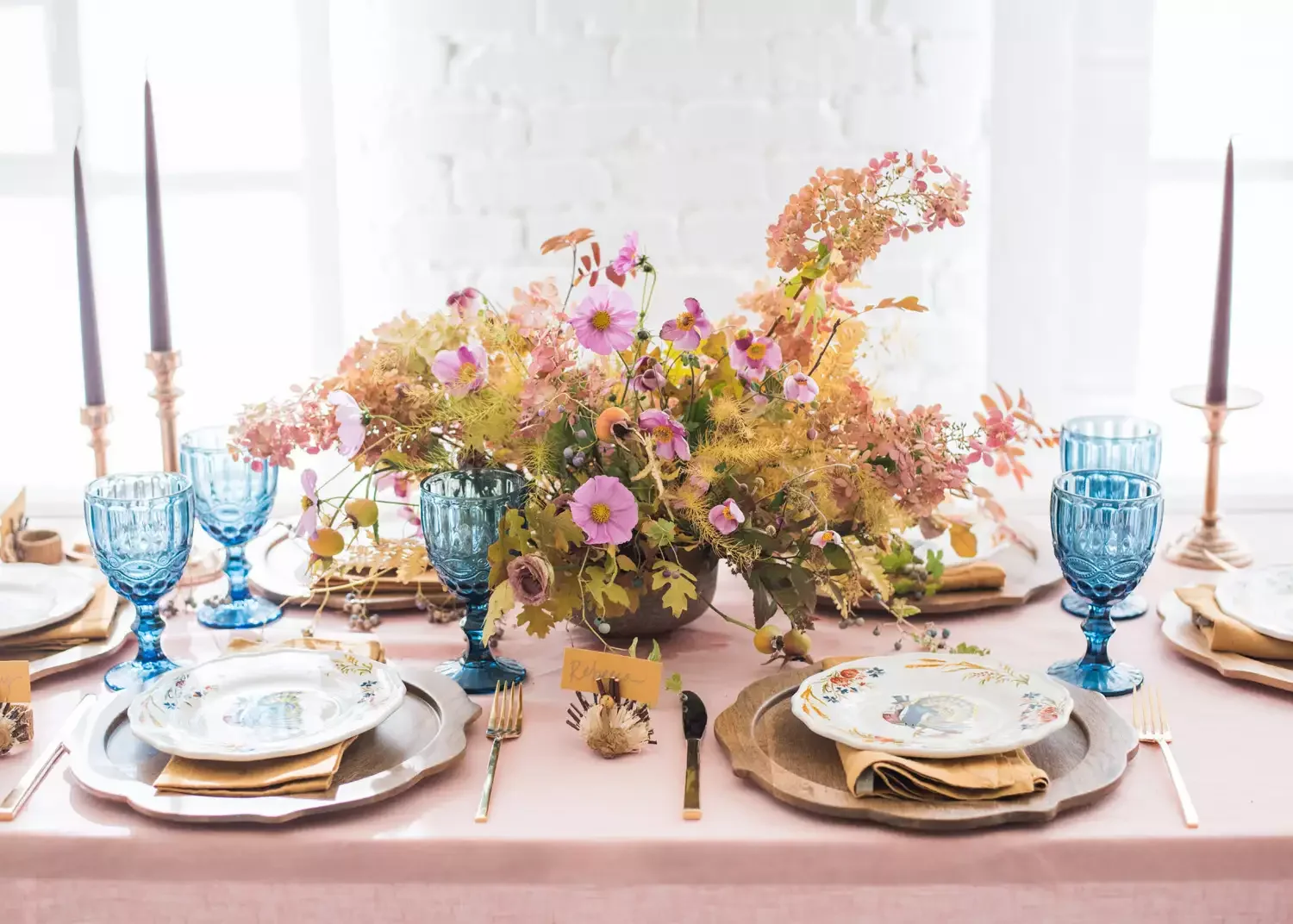 78 Beautiful Fall Table Decorating Ideas to Transform Your Seasonal Celebrations 13 Use Non-Traditional Colors