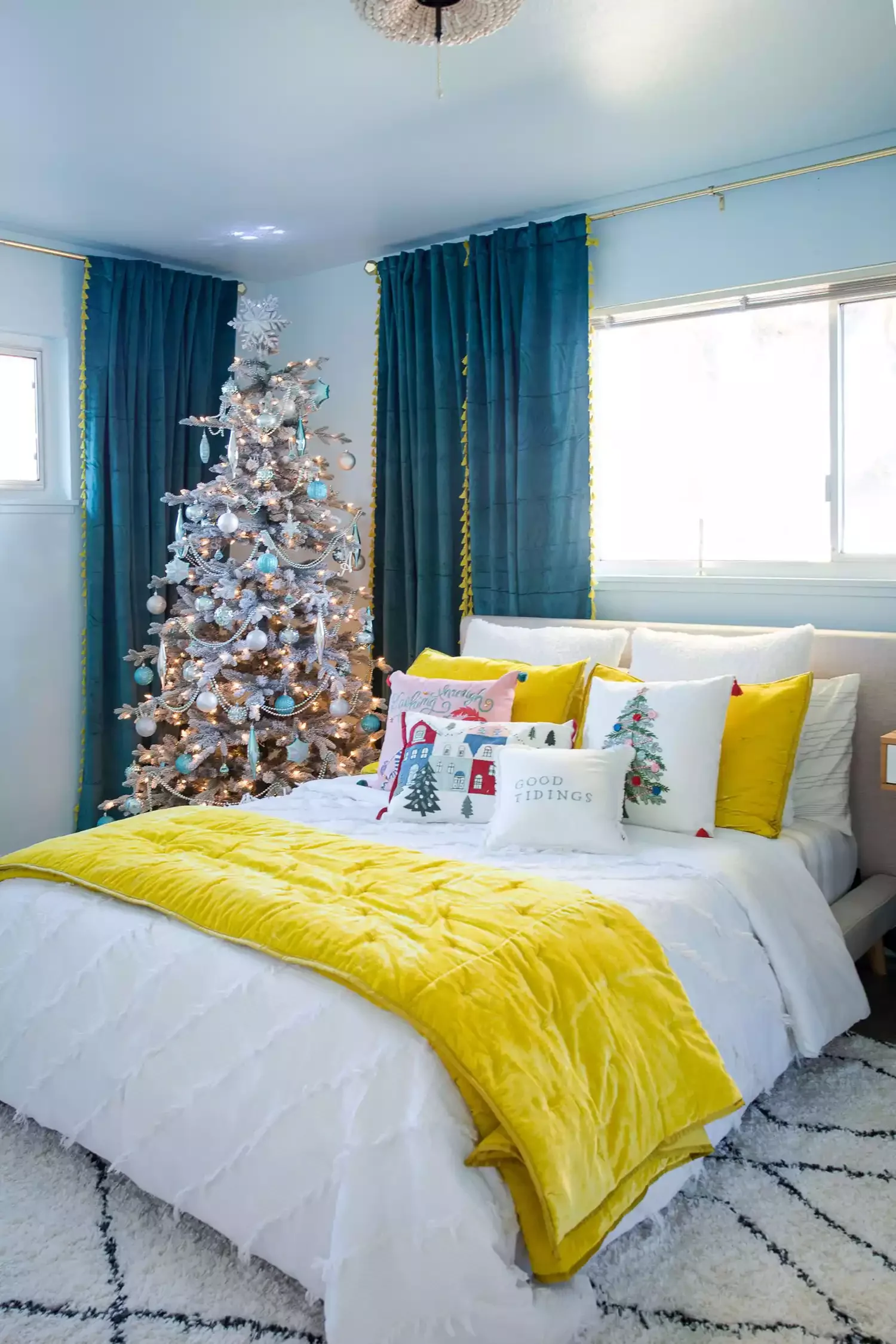 32 Christmas Bedroom Decor Ideas That Make Mornings Magical Use Non-Traditional Colors
