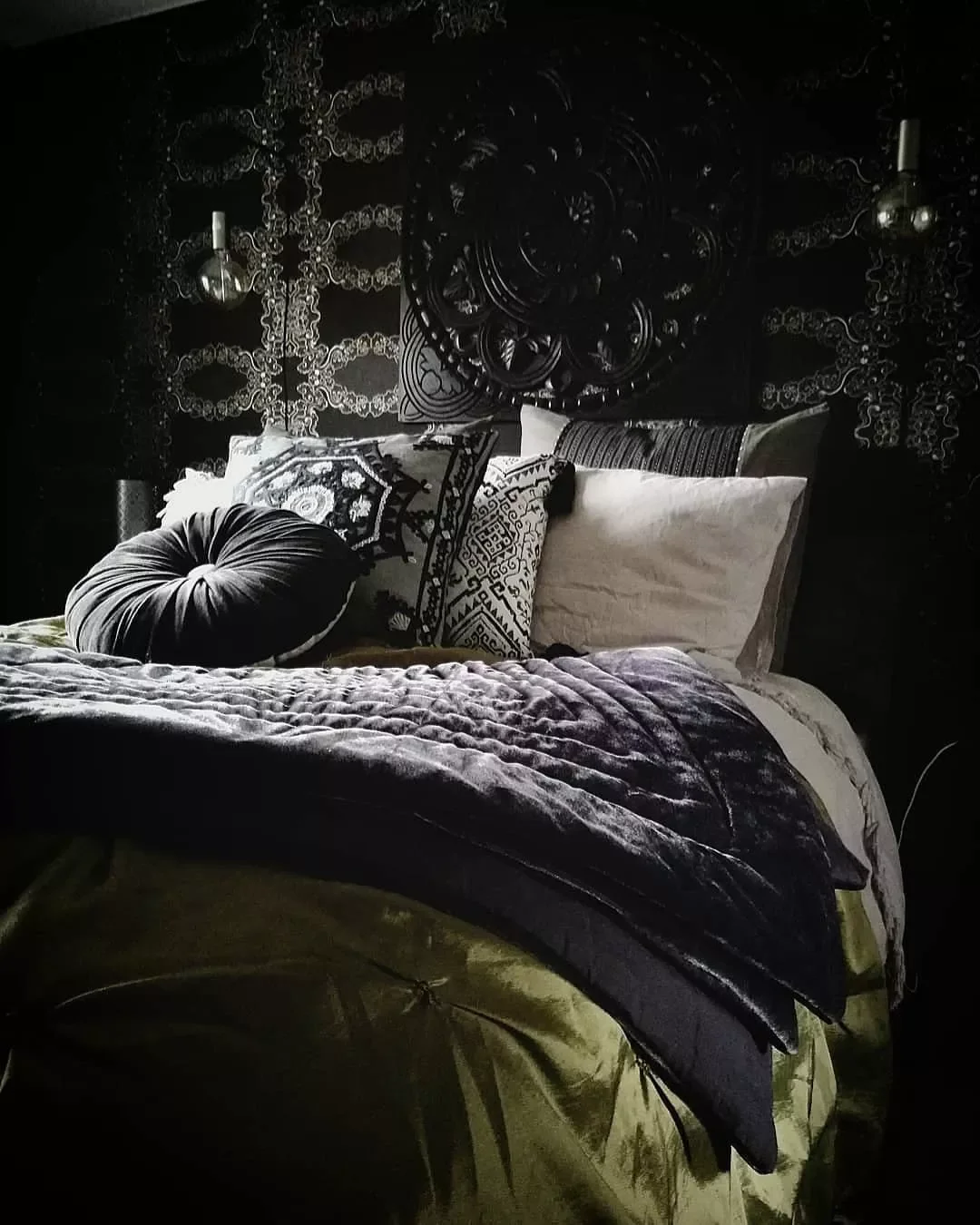 11 Dark Academia Bedroom Designs That Will Transform Your Space 7 Use Opulent Fabrics