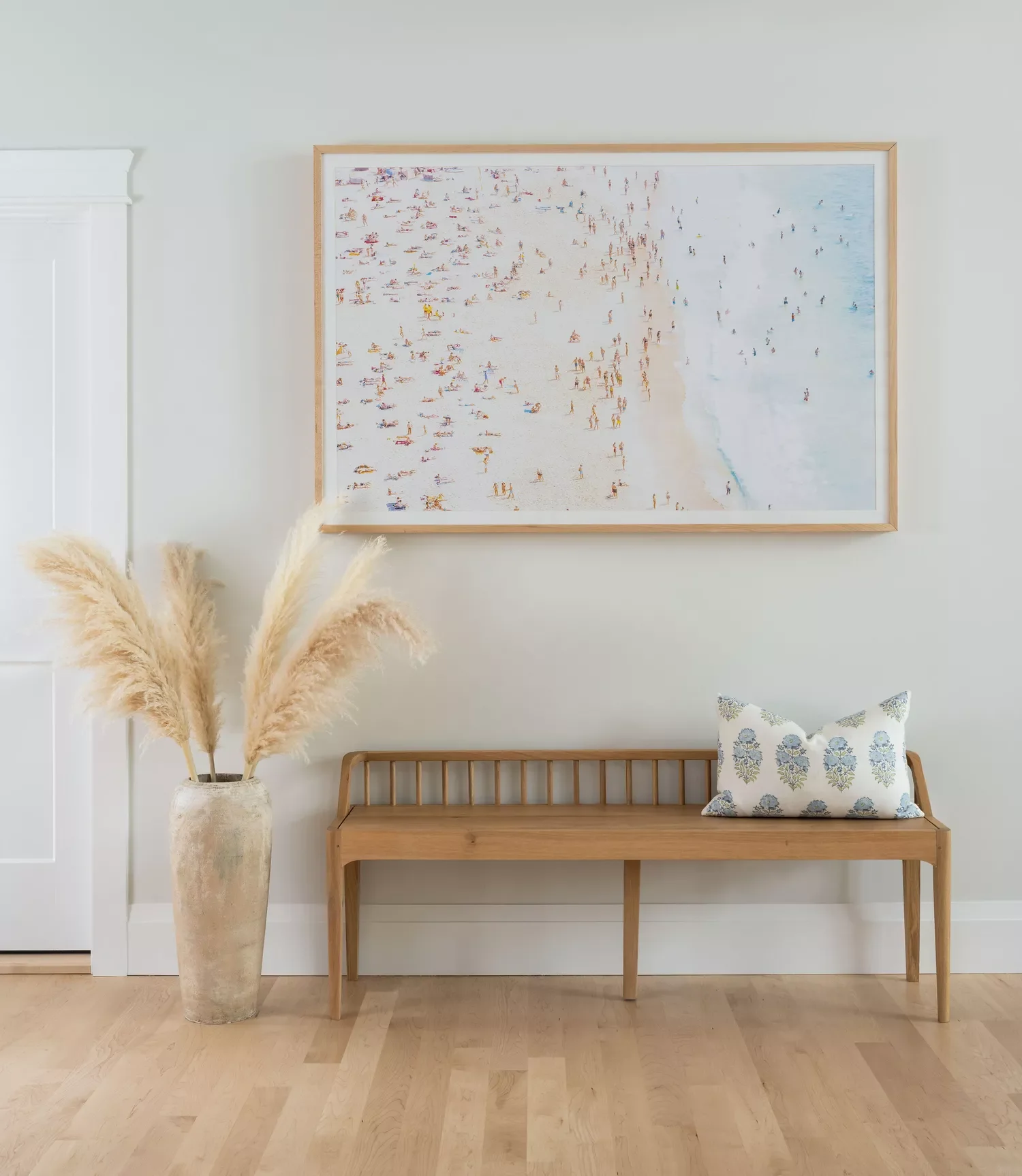68 Stunning Contemporary Living Room Ideas That Will Transform Your Space 37 Use Simple Accents