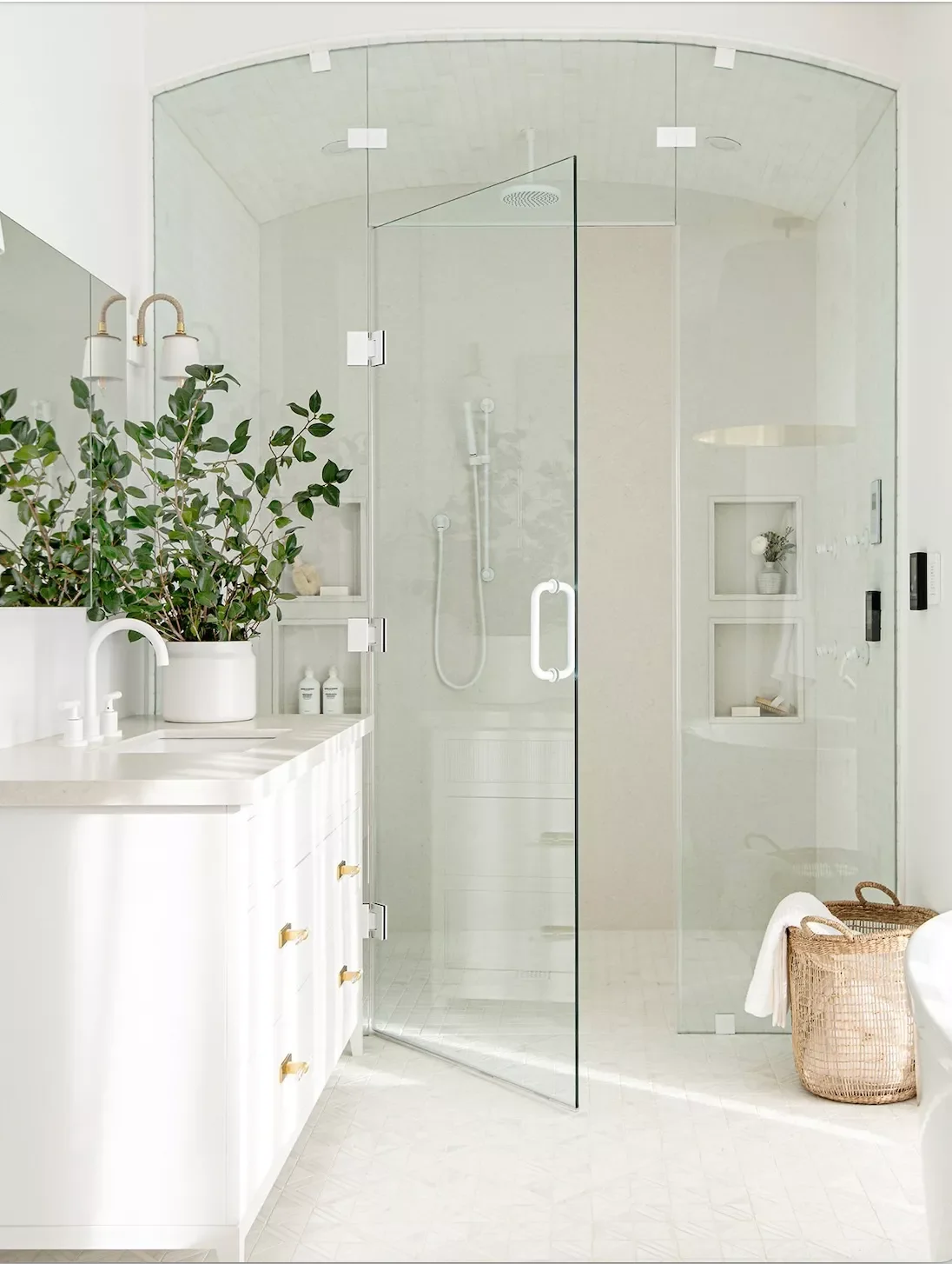 53 Stunning Walk-In Shower Ideas for Modern, Accessible Bathrooms 17 Use White Door Hardware