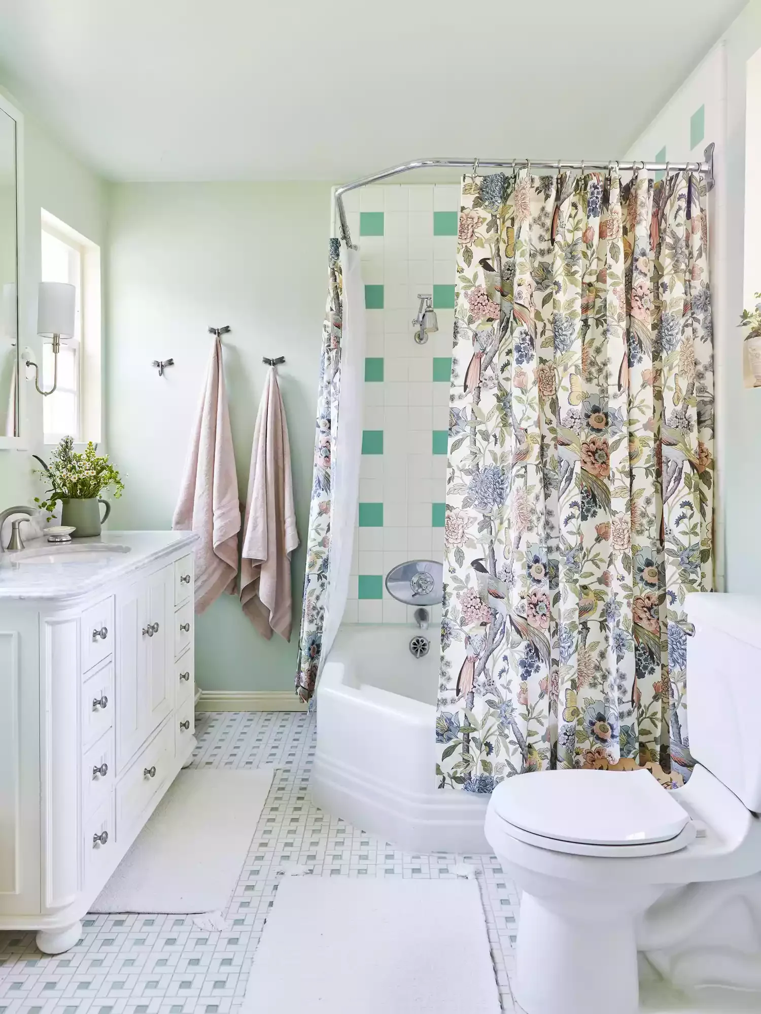 16 Stunning Tub-Shower Combination Ideas That Look Absolutely Amazing 17 Use Your Corners