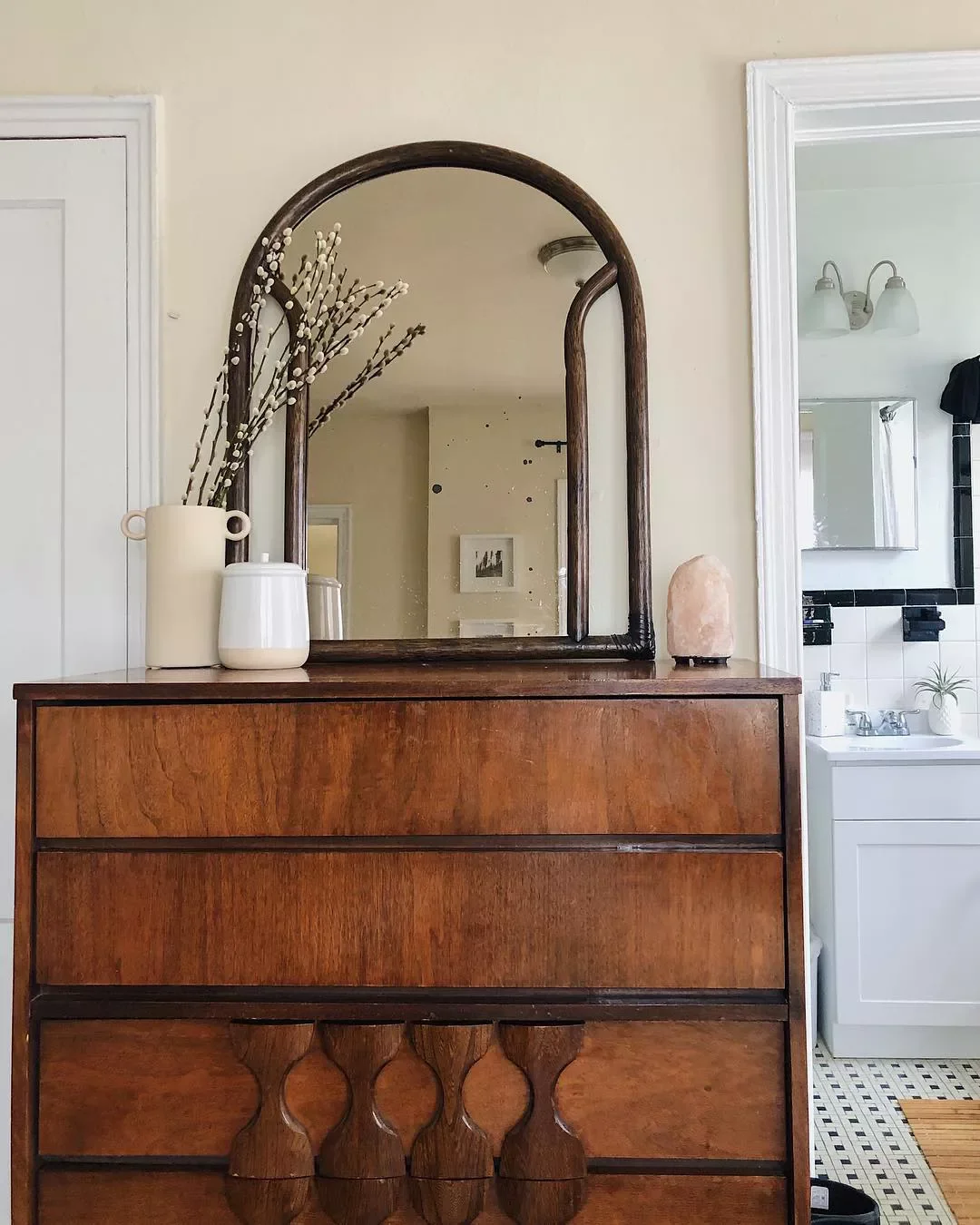 22 Smart Bedding Storage Solutions That Actually Work Use Your Dresser