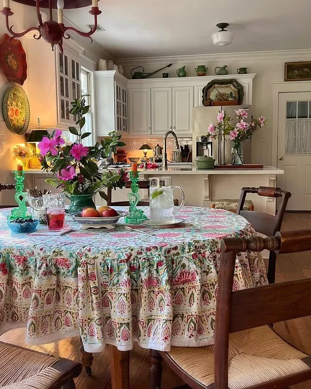 30 Charming Cottagecore Kitchen Design Ideas to Transform Your Space 5 Use a Busy Tablecloth