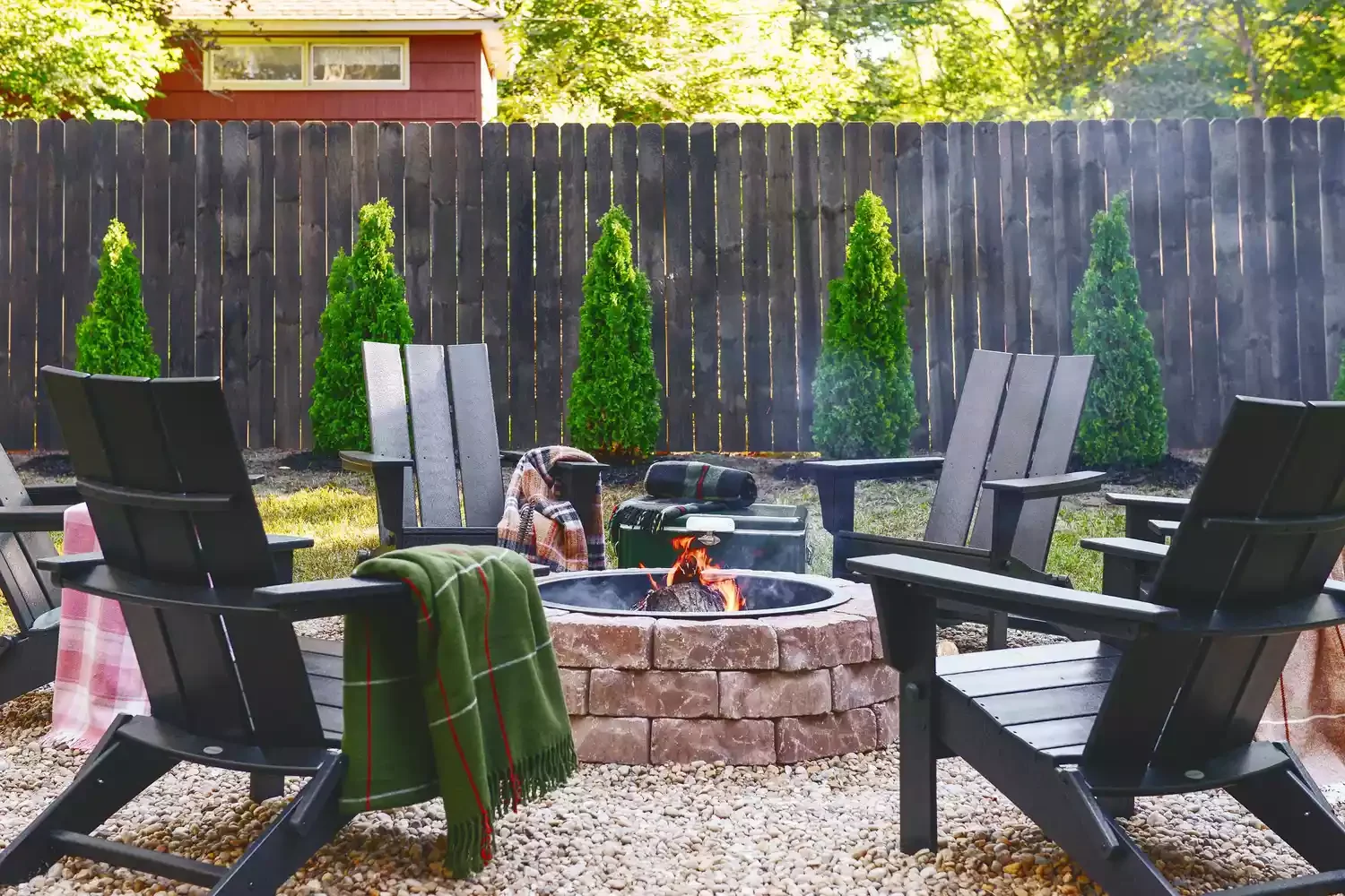 20 Beautiful Brick Fire Pit Designs to Transform Your Outdoor Space 11 Use a Fire Pit Kit