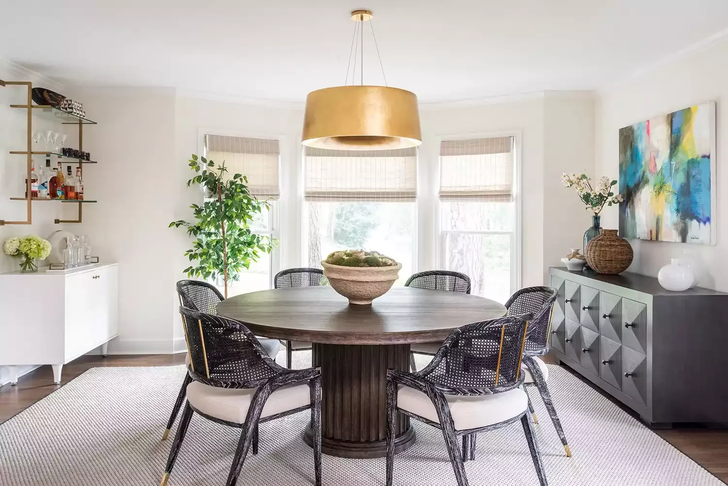 35 Beautiful Dining Room Rug Ideas That Will Transform Your Space 31 Use a Large Rectangle Rug