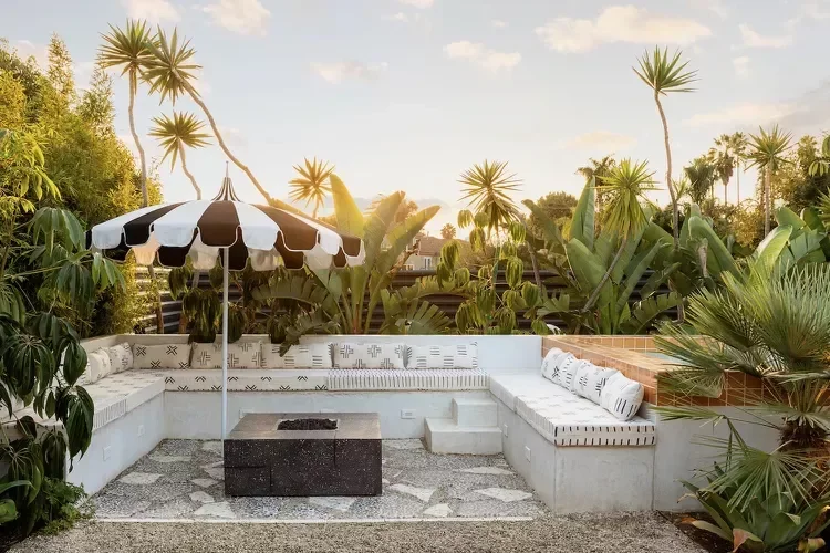32 Stunning Ways to Transform Your Backyard Into a Personal Oasis 10 Use a Minimal Color Palette