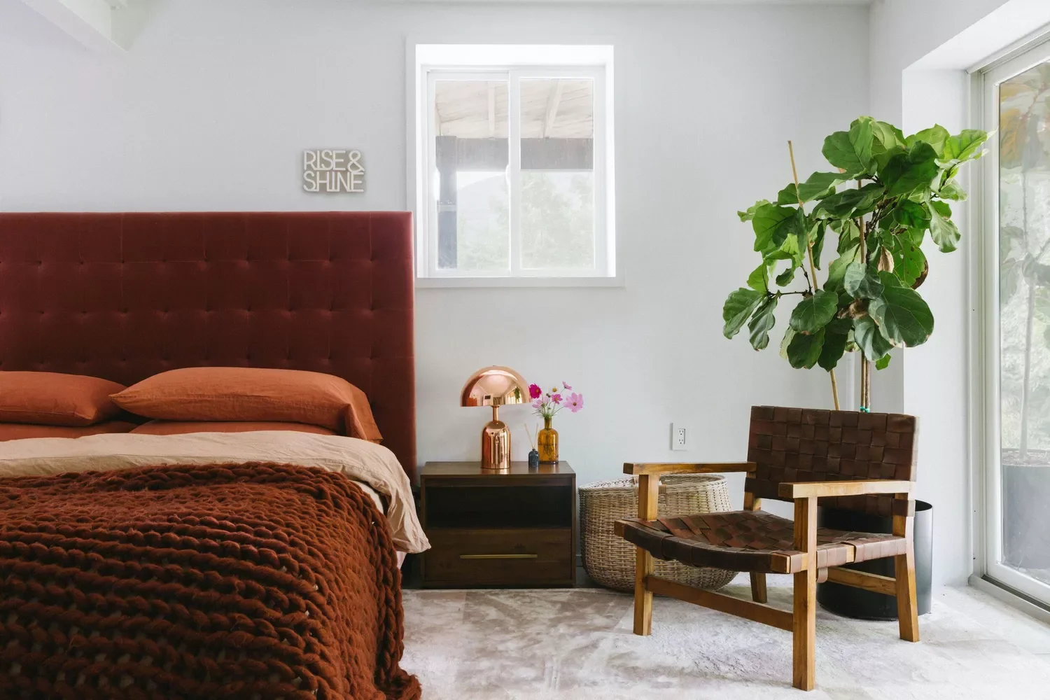 85 Stunning Primary Bedroom Design Ideas to Transform Your Space Use a Retro Color Palette