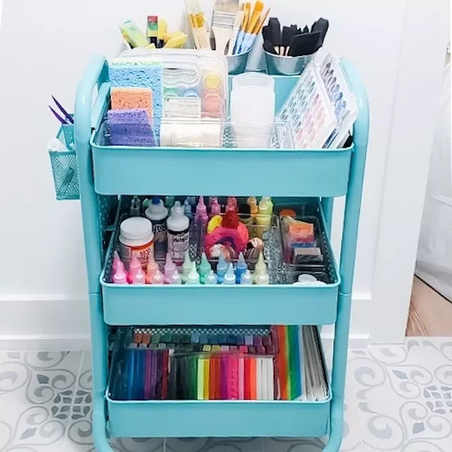 25 Brilliant Small Craft Room Ideas That Will Spark Your Creative Fire Use a Rolling Cart