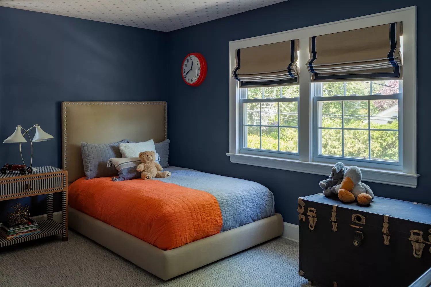 52 Amazing Boys' Bedroom Ideas That Will Make Parents Smile Too 34 Use a Trunk for Toy Storage