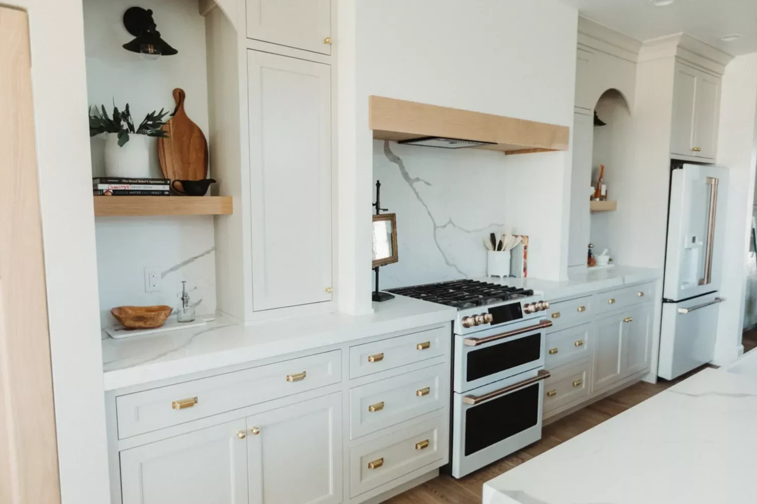 21 Narrow Kitchen Design Ideas to Transform Your Long Space 11 Use all the Wall Space
