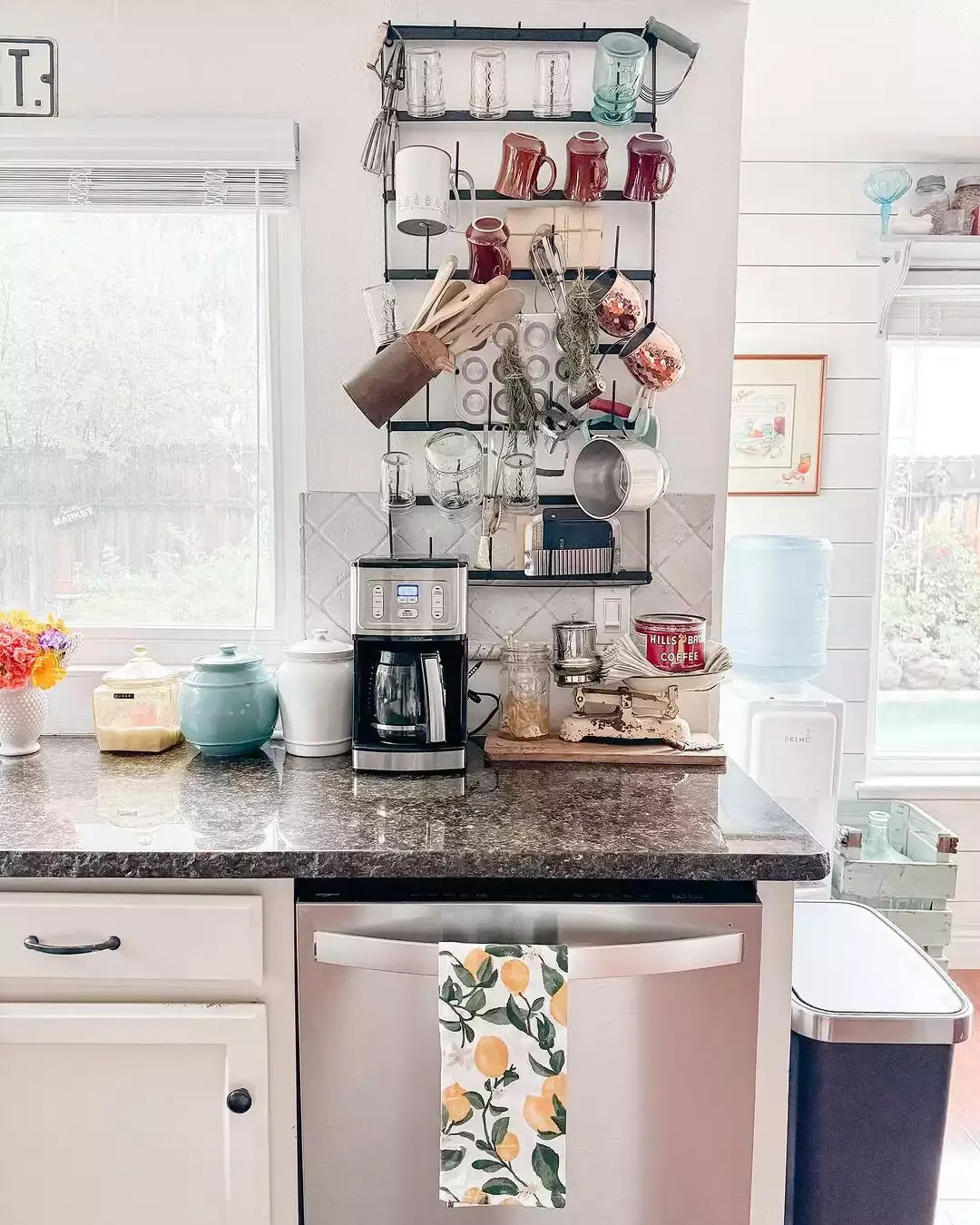 68 Charming Farmhouse Kitchen Ideas That Never Go Out of Style Utilitarian Mug Holder