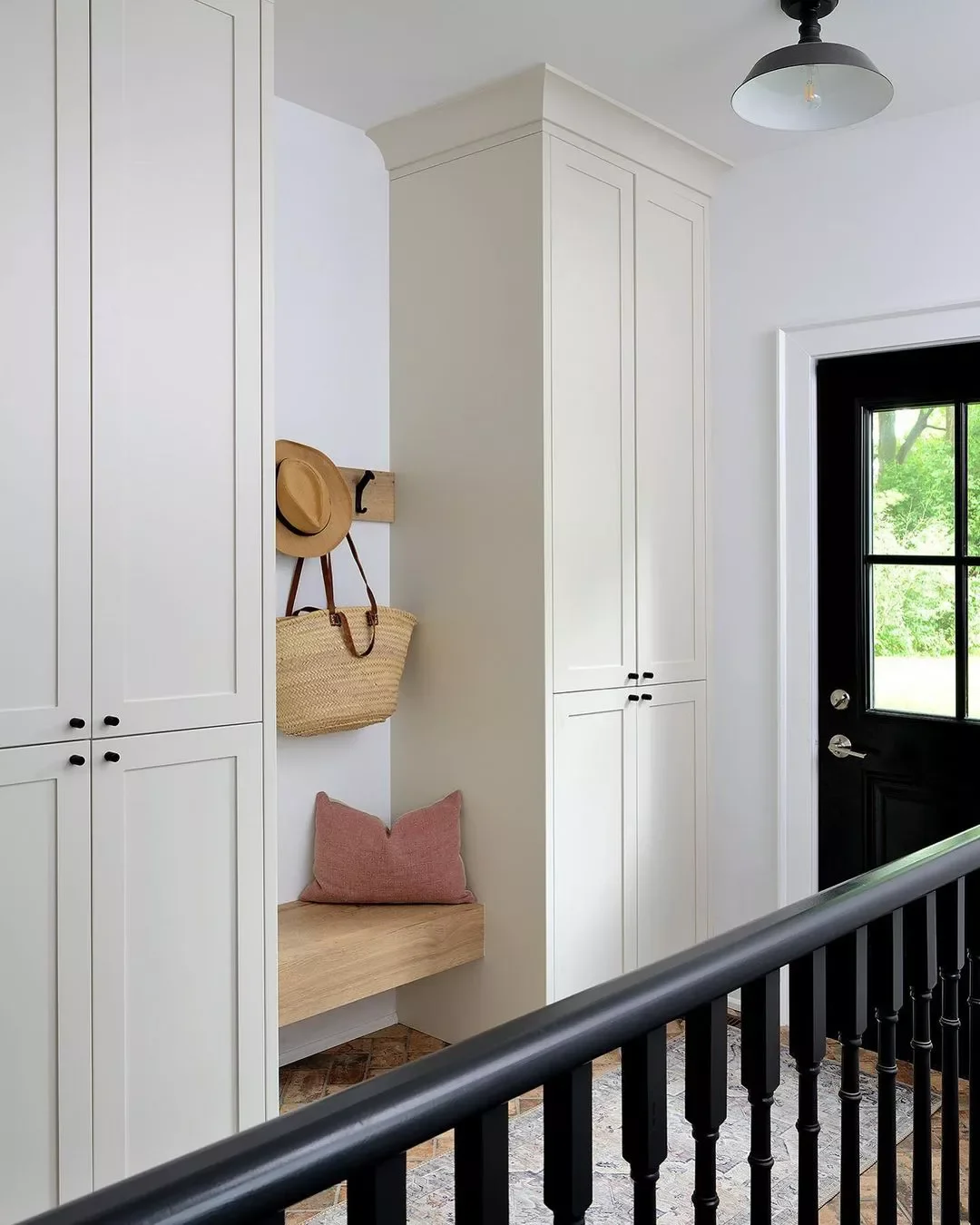46 Creative Mudroom Design Ideas to Transform Your Entryway Utilize Vertical Space