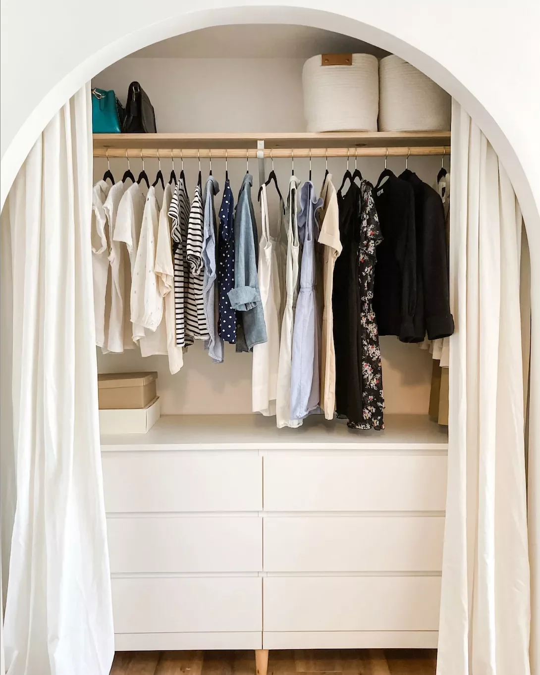 21 Gorgeous Closet Curtain Ideas That Instantly Hide Your Clutter Utilize a Simple Off White