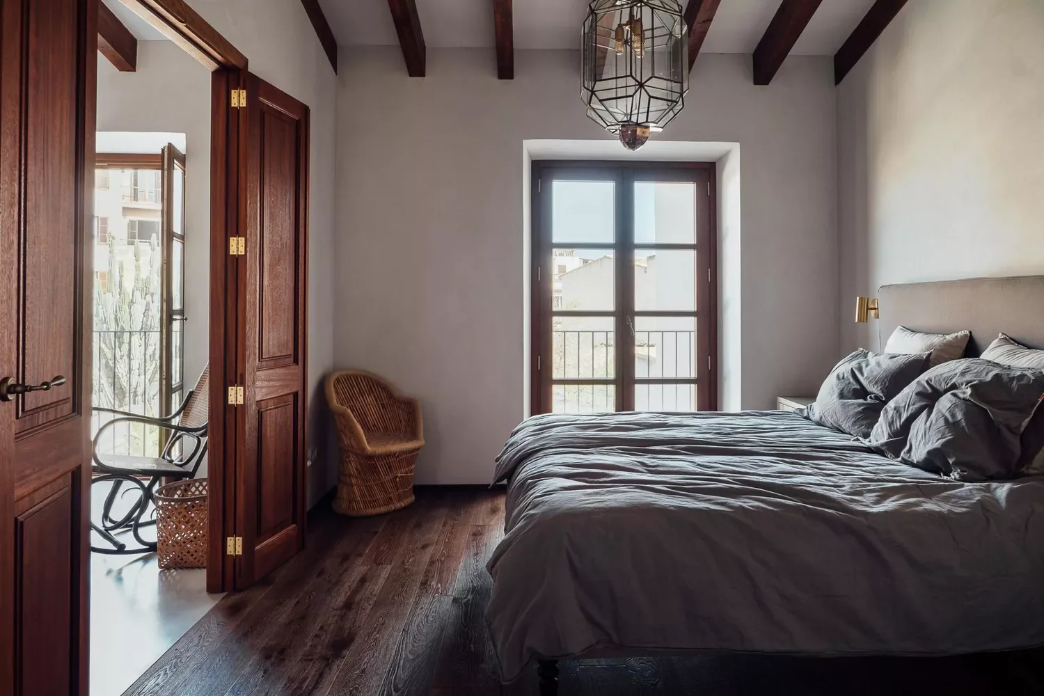 85 Stunning Primary Bedroom Design Ideas to Transform Your Space Vary Dark Wood Tones