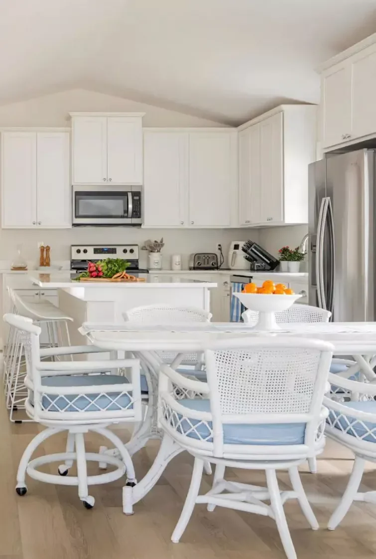 27 Stunning Vaulted Ceiling Ideas That Transform Kitchens Vaulted Cottage Ceiling