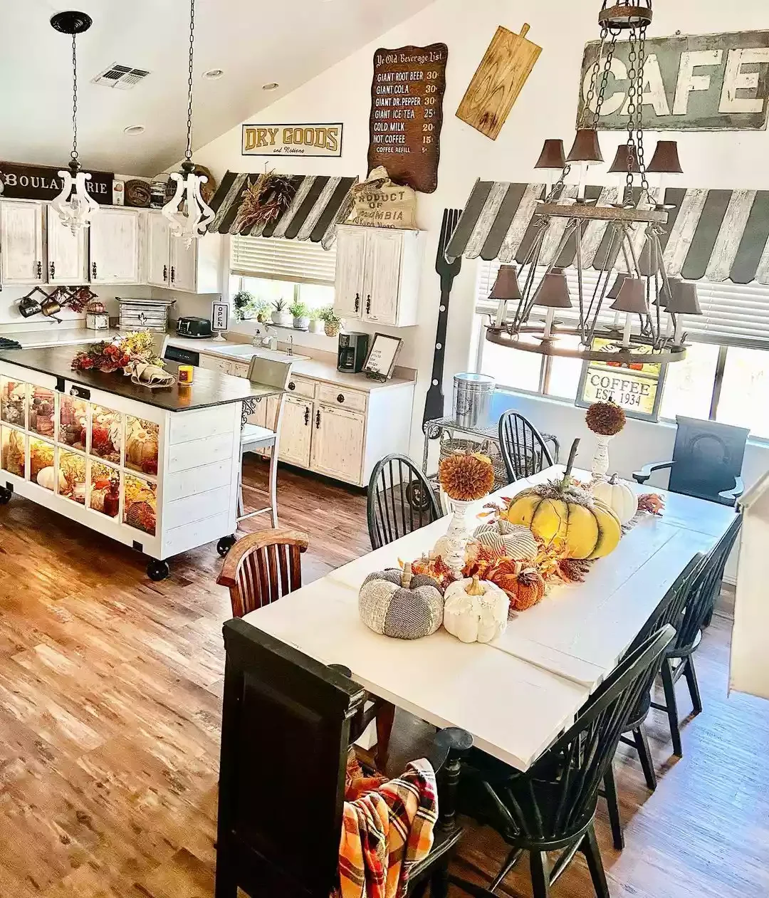24 Subtle Fall Kitchen Decorating Ideas That Bring Perfect Autumn Warmth 14 Vintage Decor