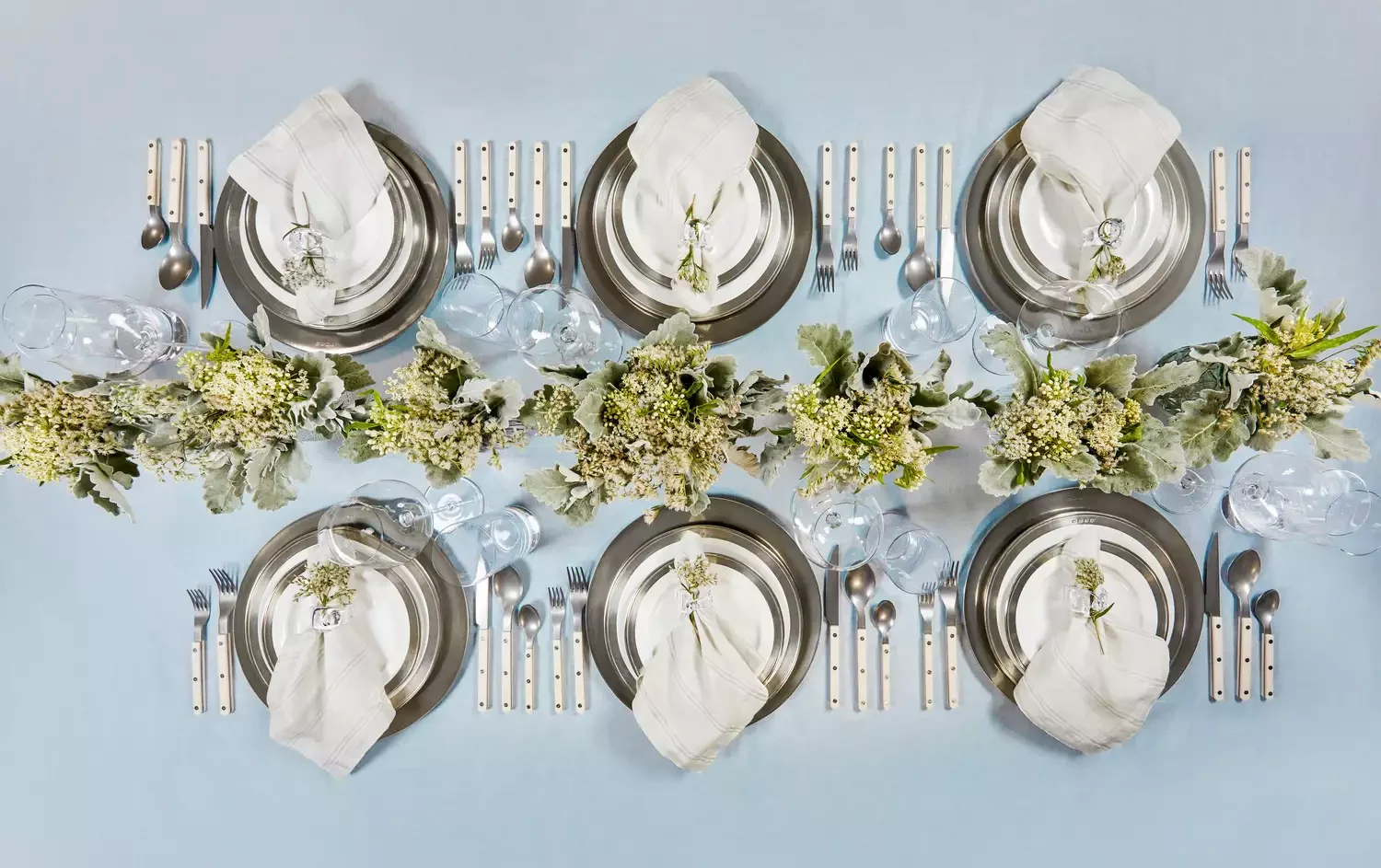 15 Thanksgiving Napkin Ideas That Wow Your Dinner Guests Voluminous Napkins