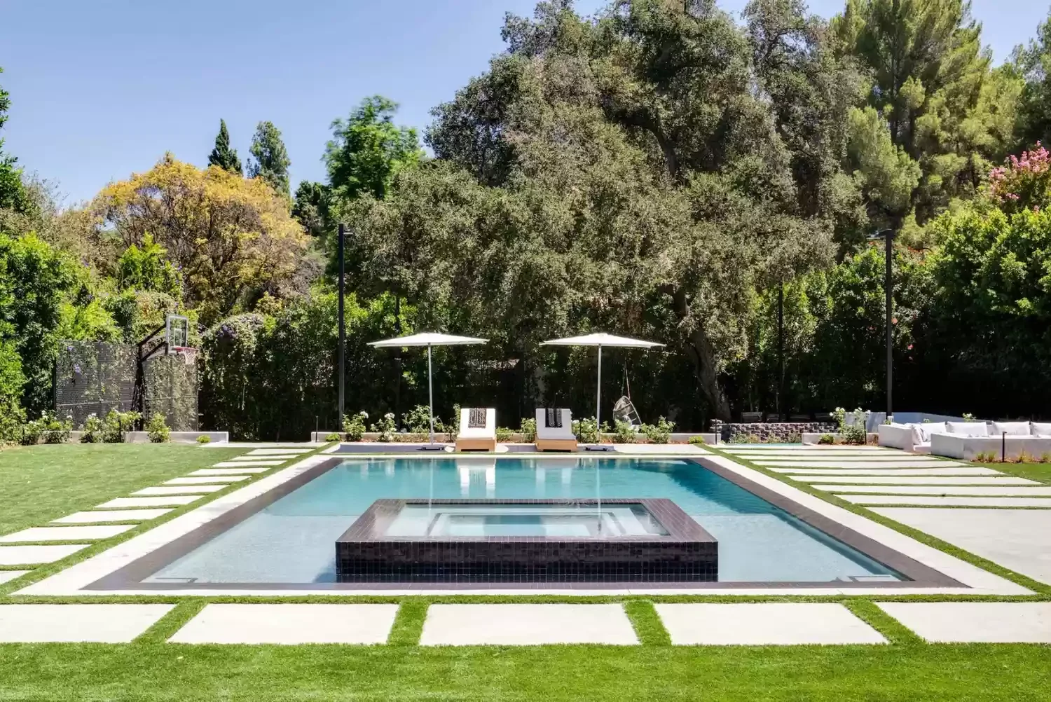 45 Beautiful Backyard Pathway Ideas to Transform Your Outdoor Space Walkway Around the Pool