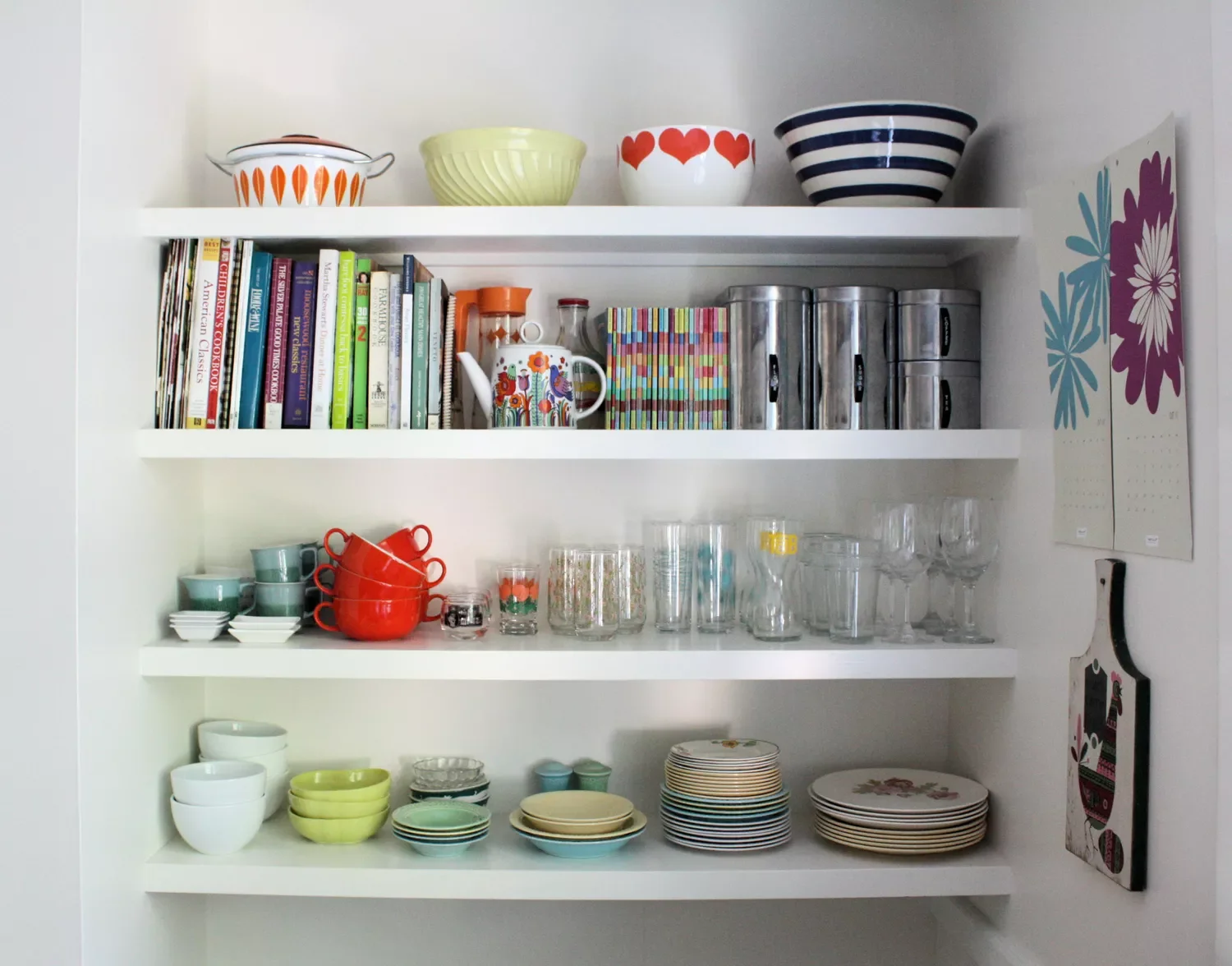 47 Creative Corner Shelf Ideas That'll Transform Your Space Wall-to-Wall Corner Shelf
