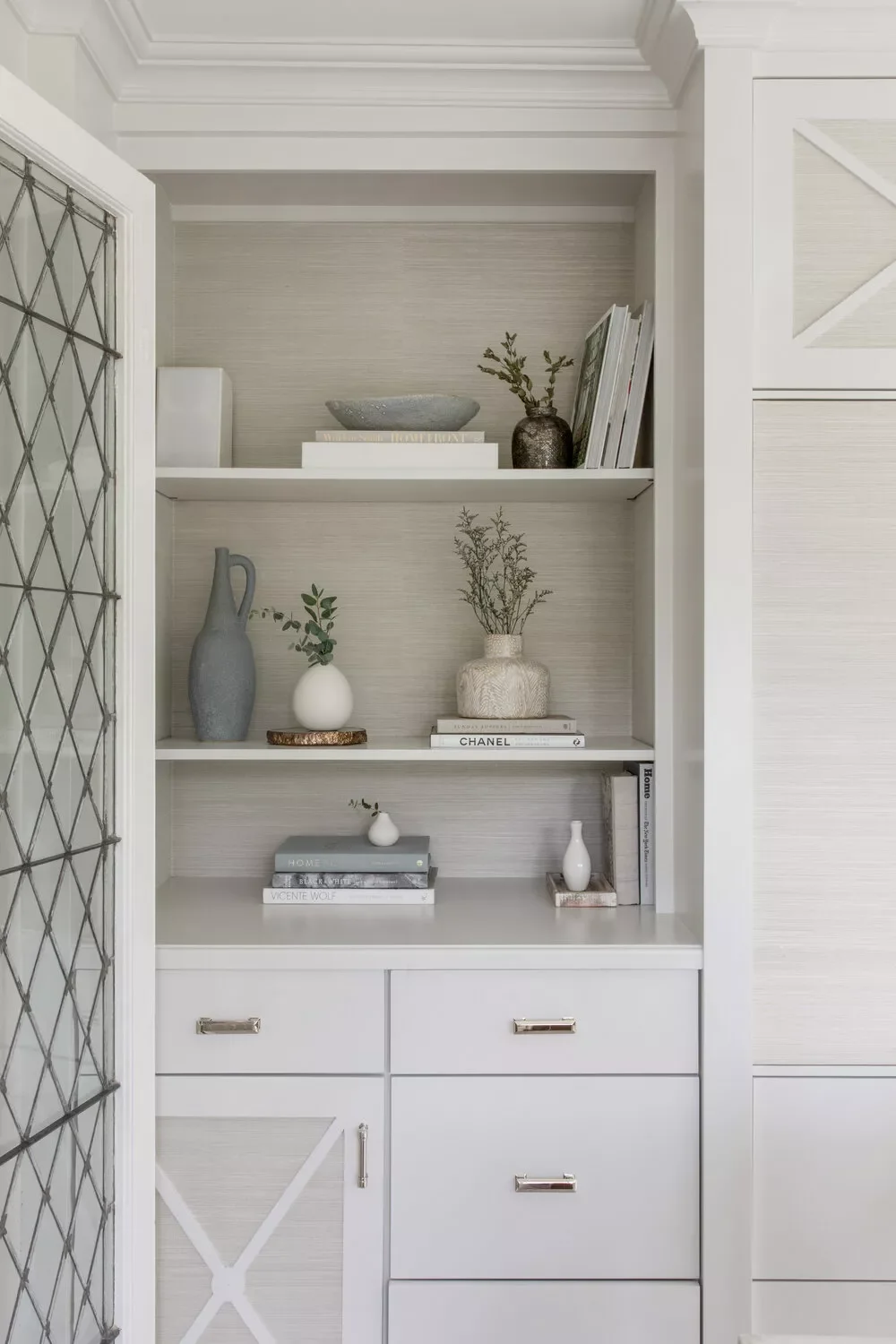 51 Creative Bookshelf Styling Ideas That Transform Your Space 50 Wallpaper Backing