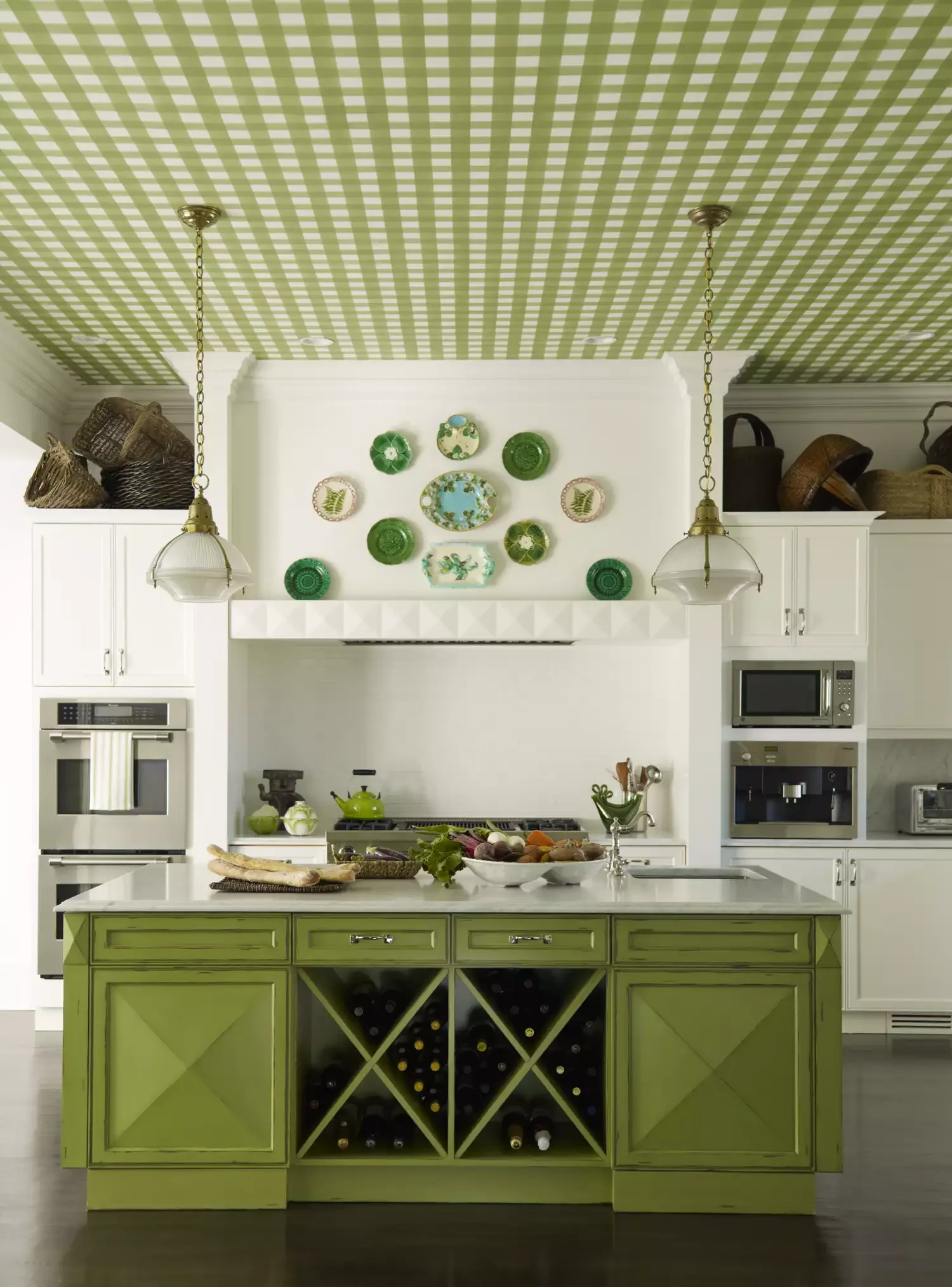 39 Green Kitchen Design Ideas That Never Go Out of Style Wallpaper the Ceiling