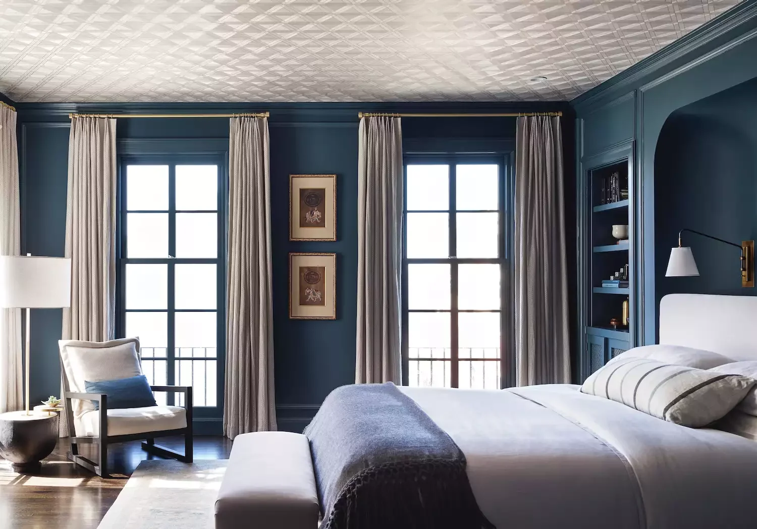 77 Bedroom Design Ideas That Perfectly Balance Personal Style and Sophistication Wallpaper the Ceiling