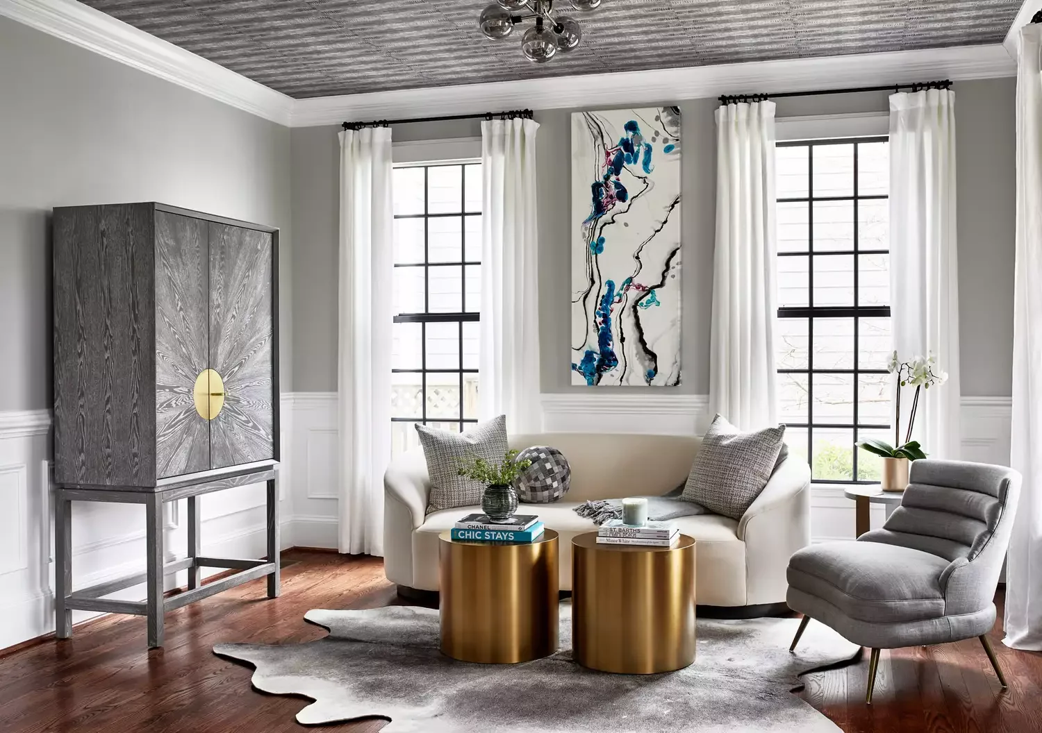 92 Living Room Styling Ideas That Will Transform Your Space Wallpaper the Ceiling