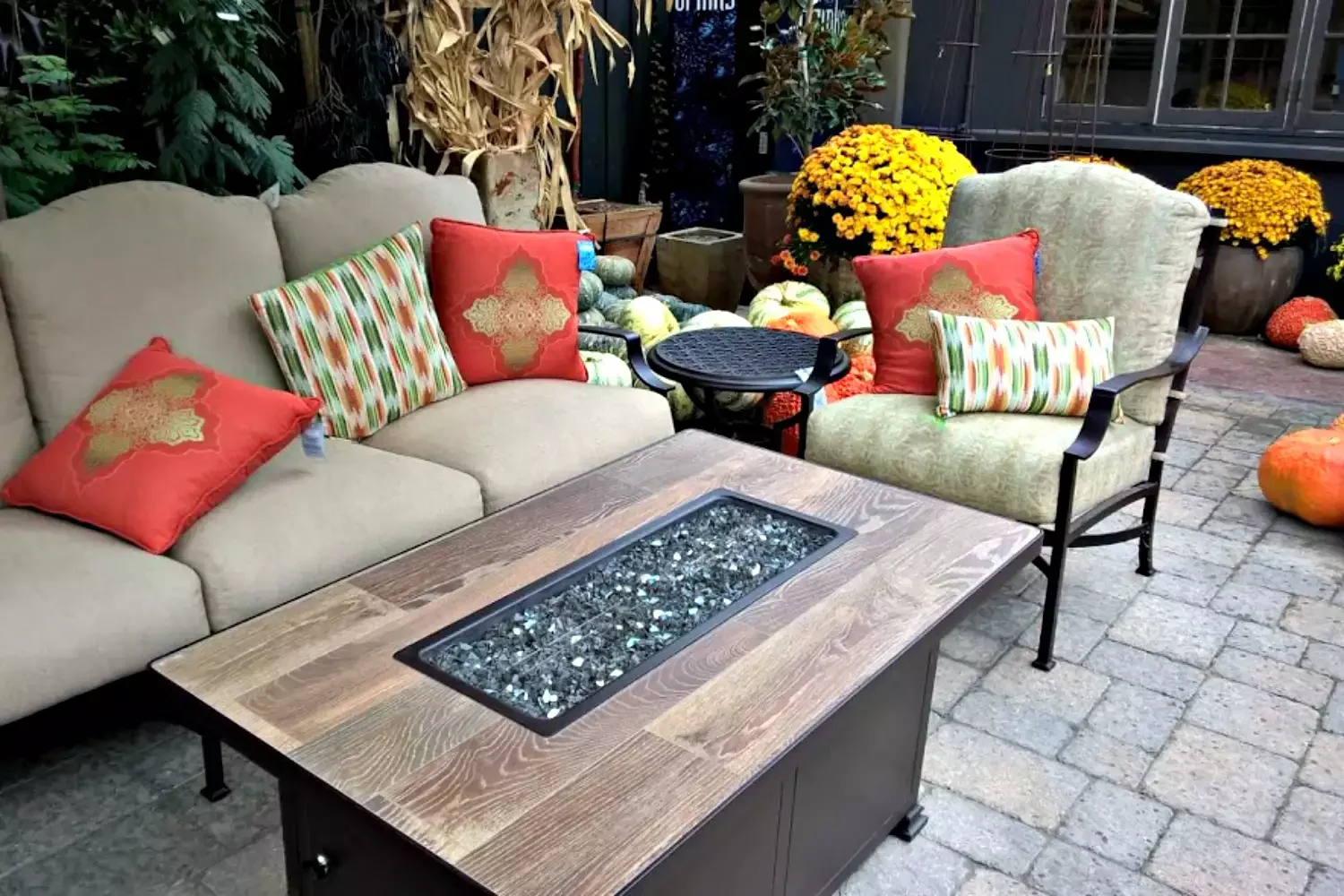 39 Stunning Paver Ideas That Transform Your Dream Patio Warm Brick Paver Patio