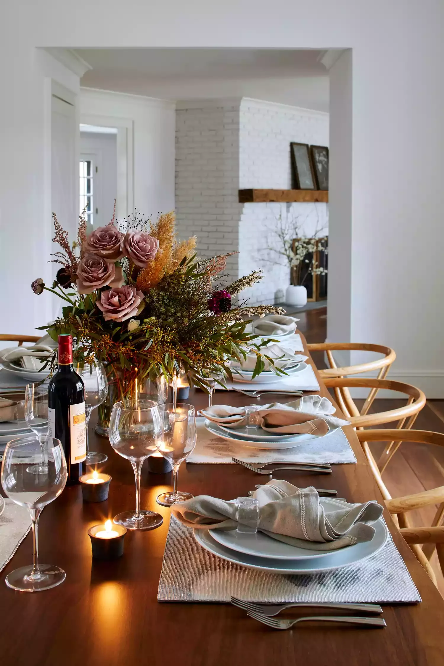40 Stunning Christmas Table Decor Ideas That Will Make Your Holiday Gatherings Unforgettable 25 Warm Colors
