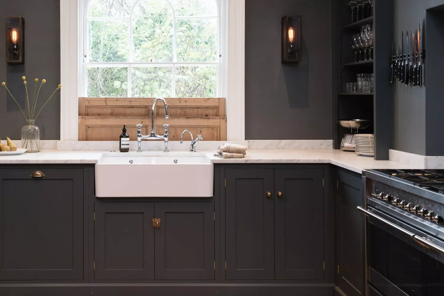 21 Moody Kitchen Designs That Will Transform Your Space Warm Lighting