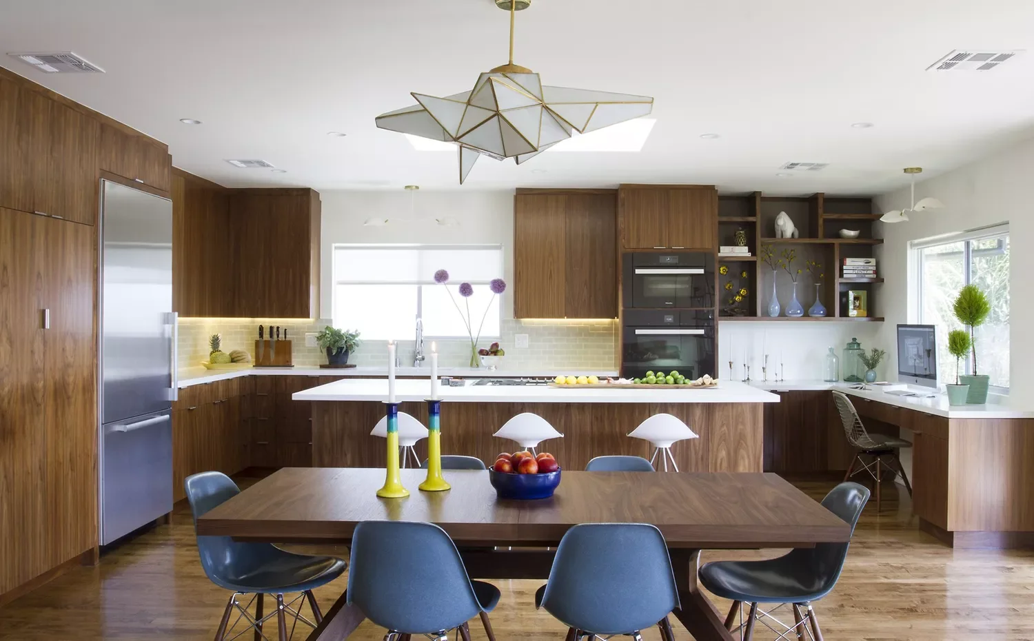39 Modern Kitchen Design Ideas That Transform Your Home Warm Wood Kitchen Cabinetry
